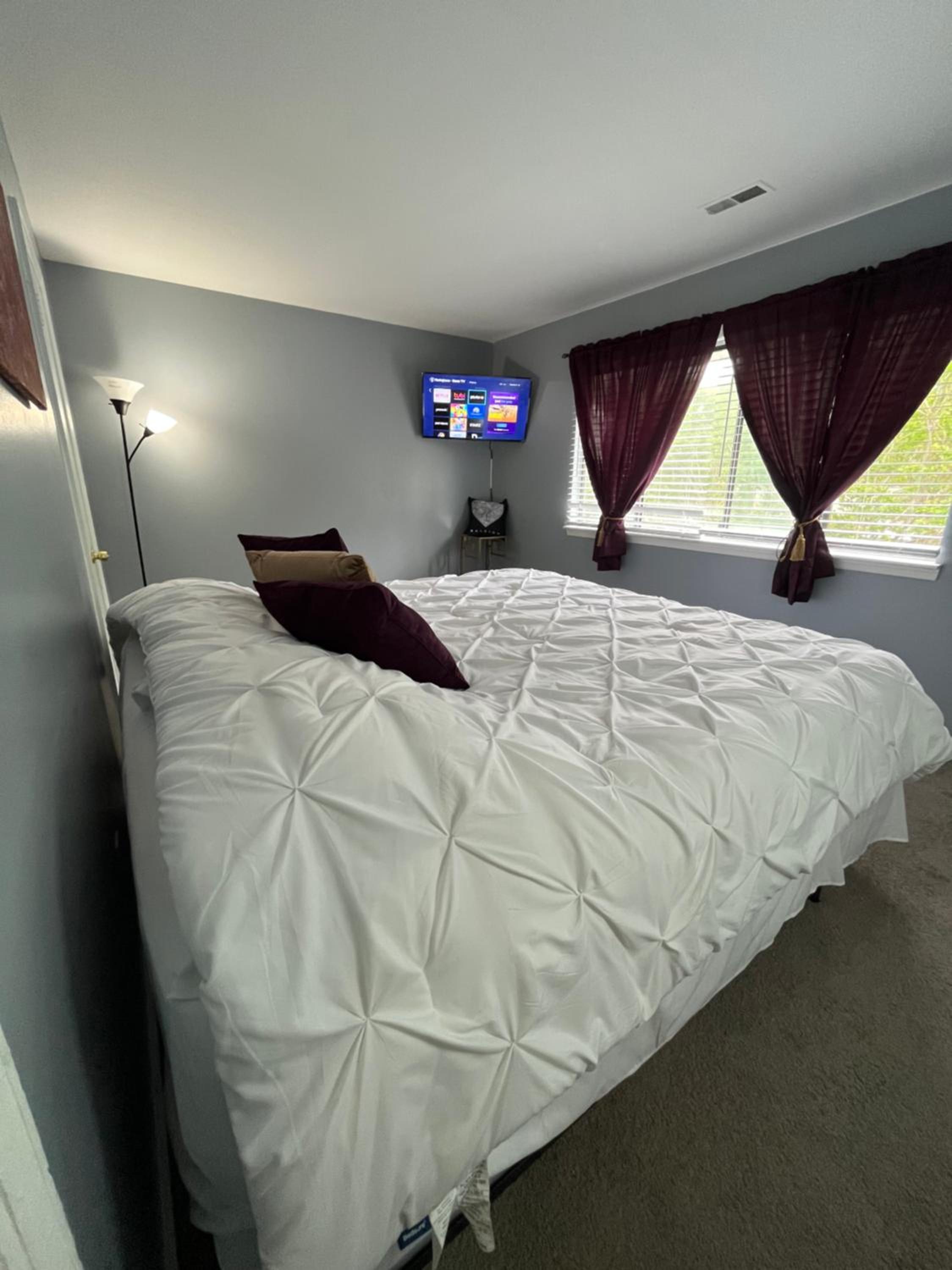 Two-Bedroom House - Photo 32