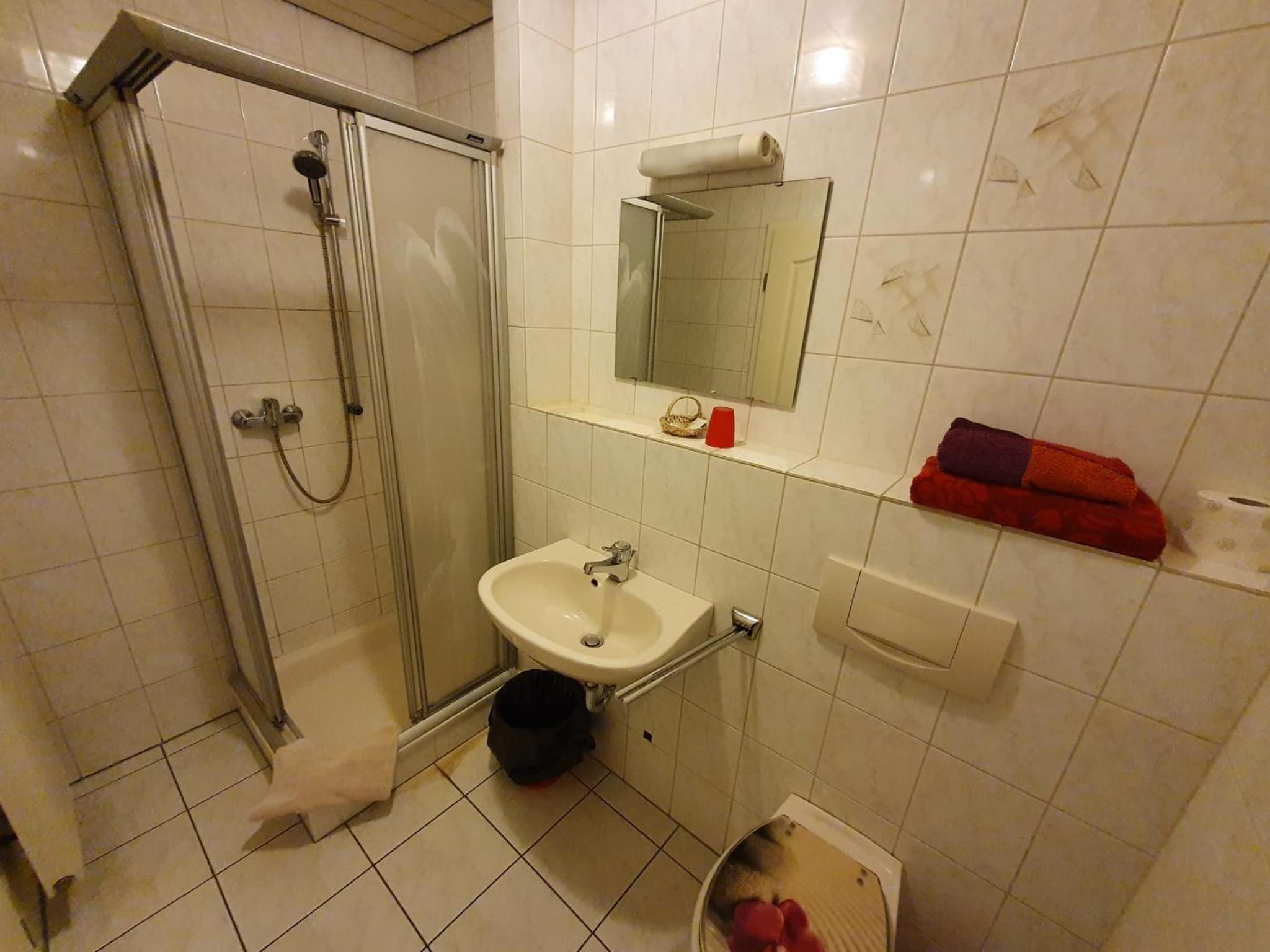 Deluxe Double Room (1 Adult + 2 Children) photo 2