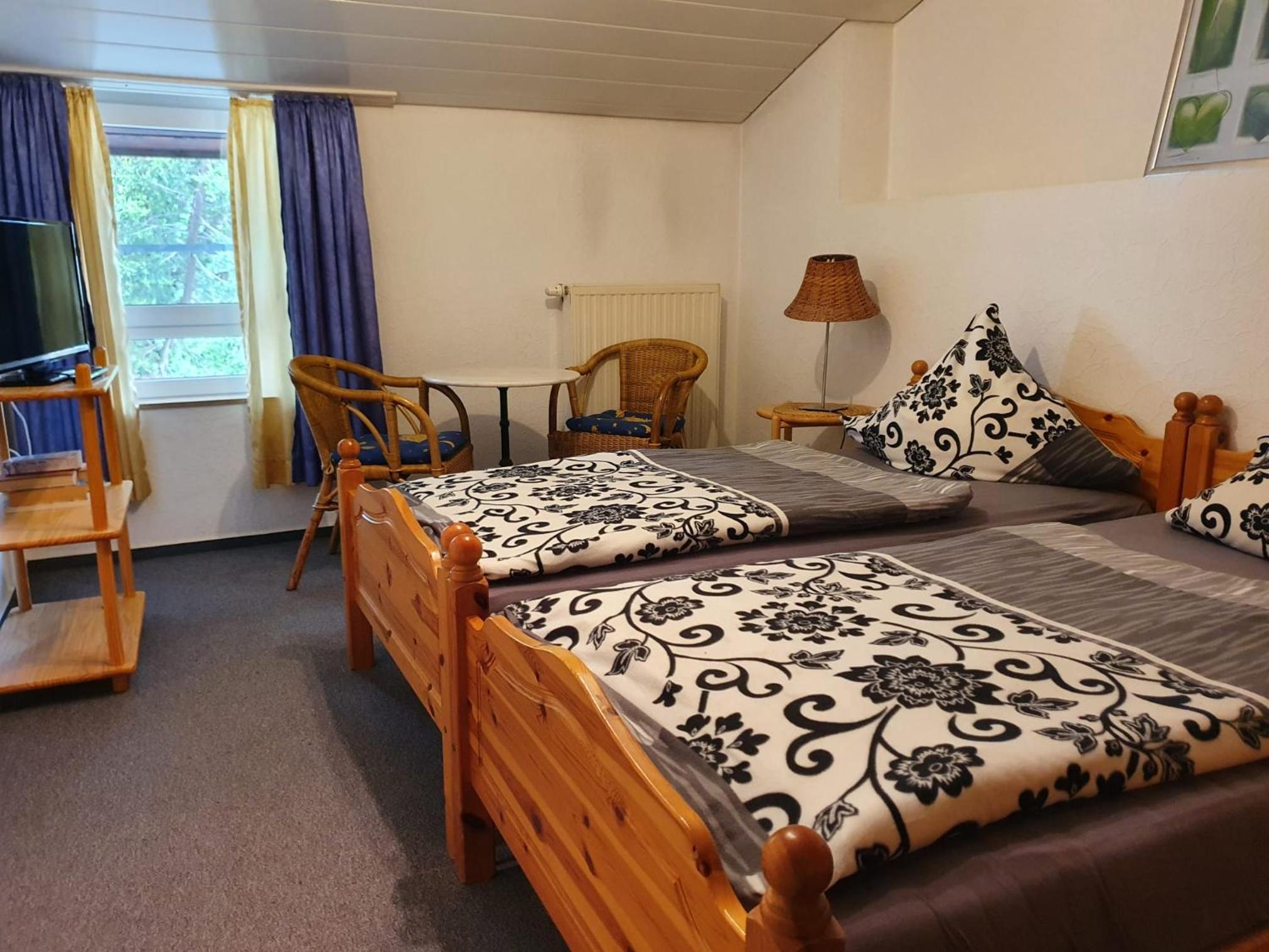 Deluxe Double Room (1 Adult + 2 Children) photo 3