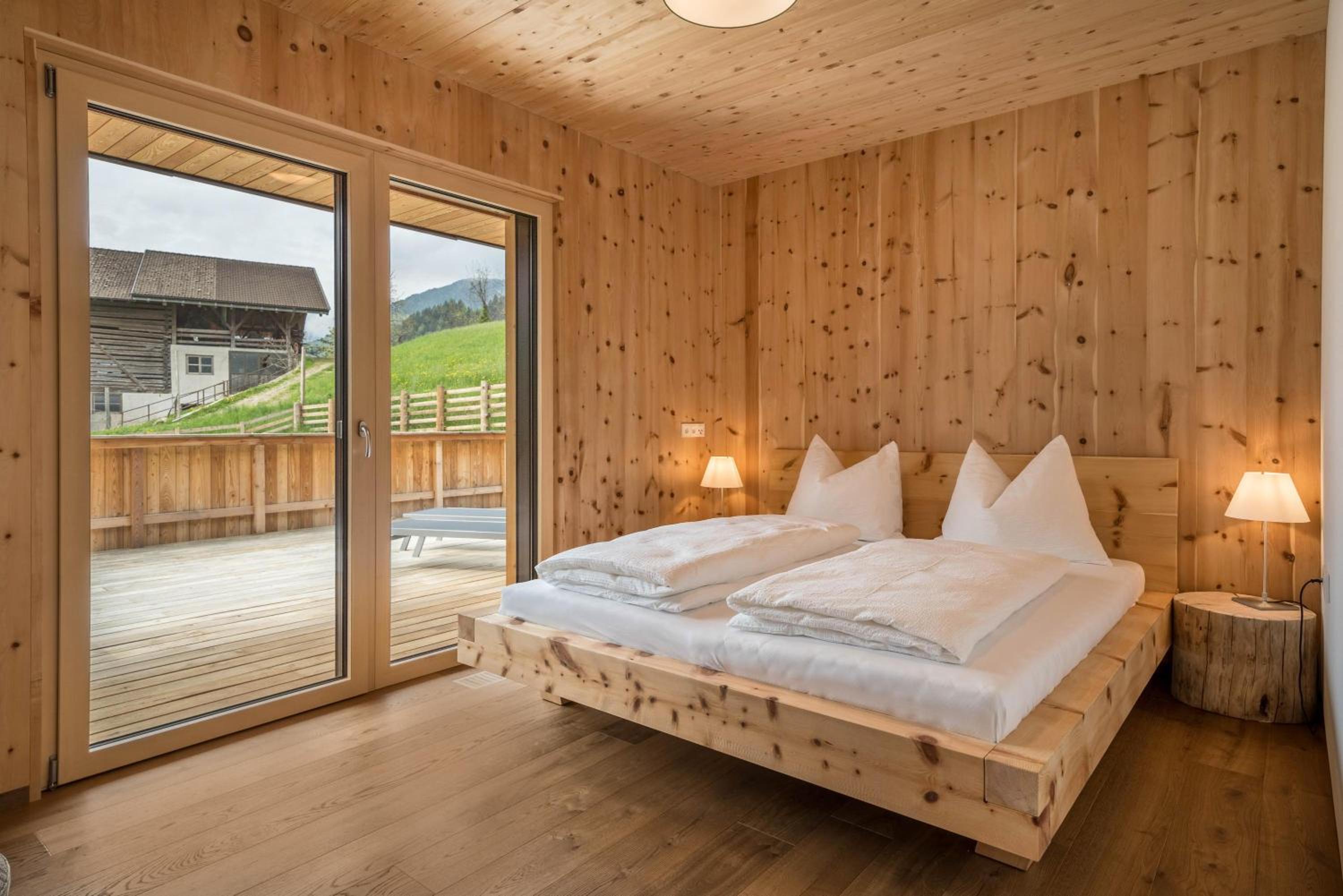 Two-Bedroom Deluxe Apartment with Garden View