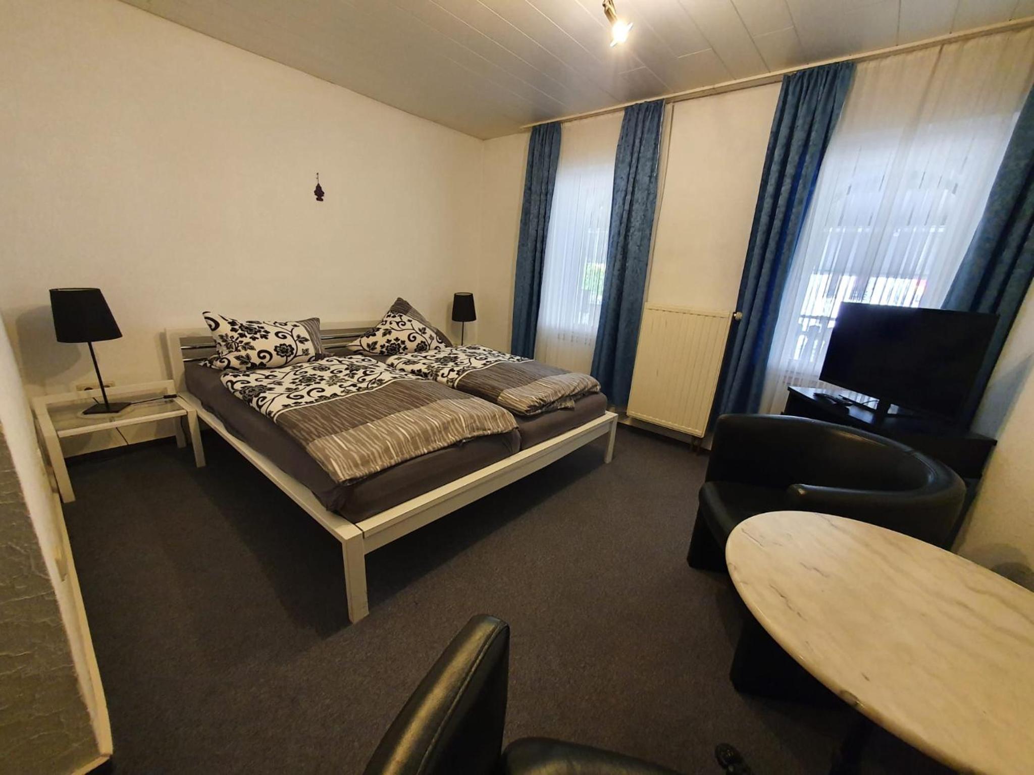 Deluxe Double Room With Shower photo 2