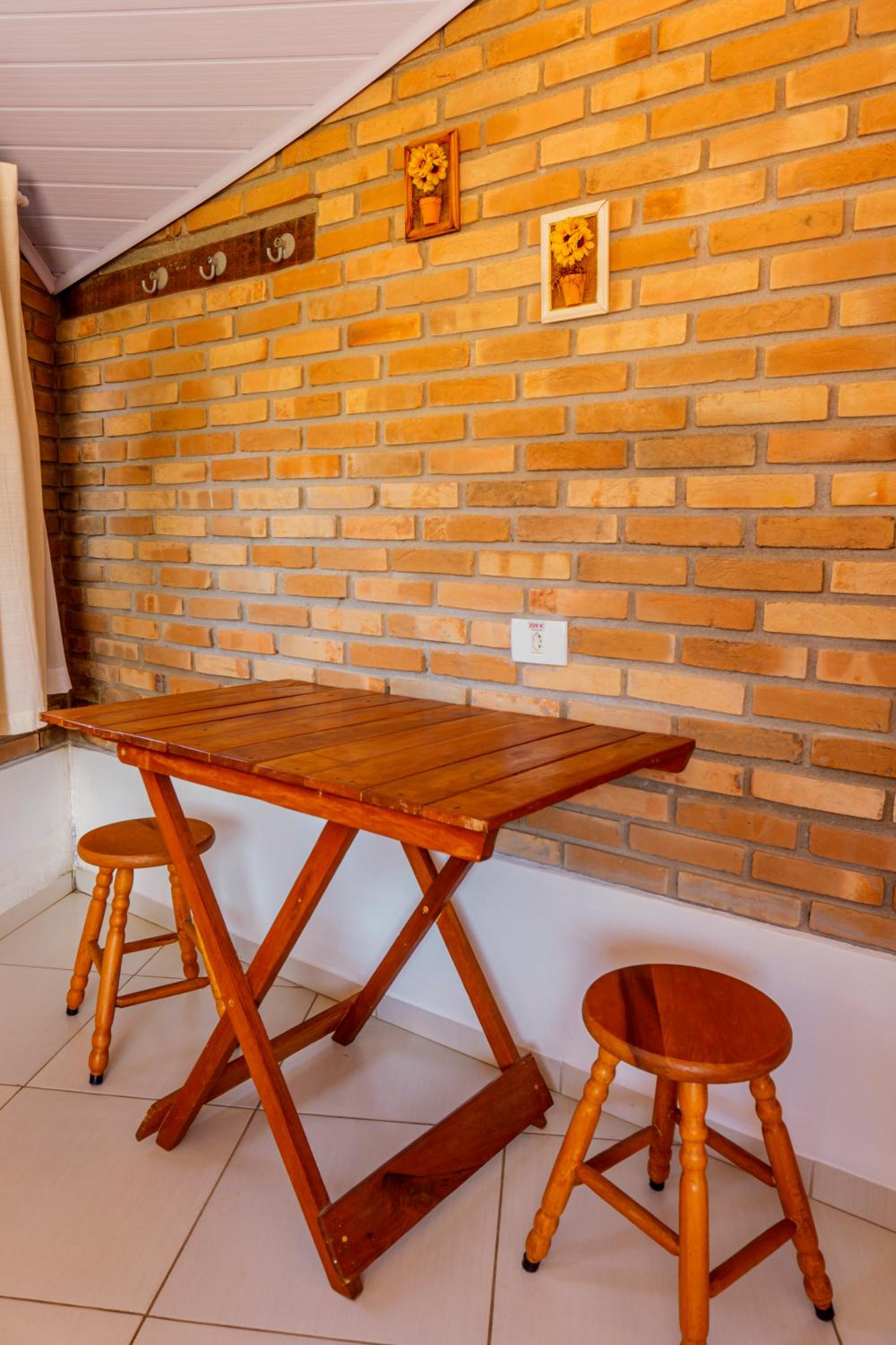 Standard Double Room - Photo 4