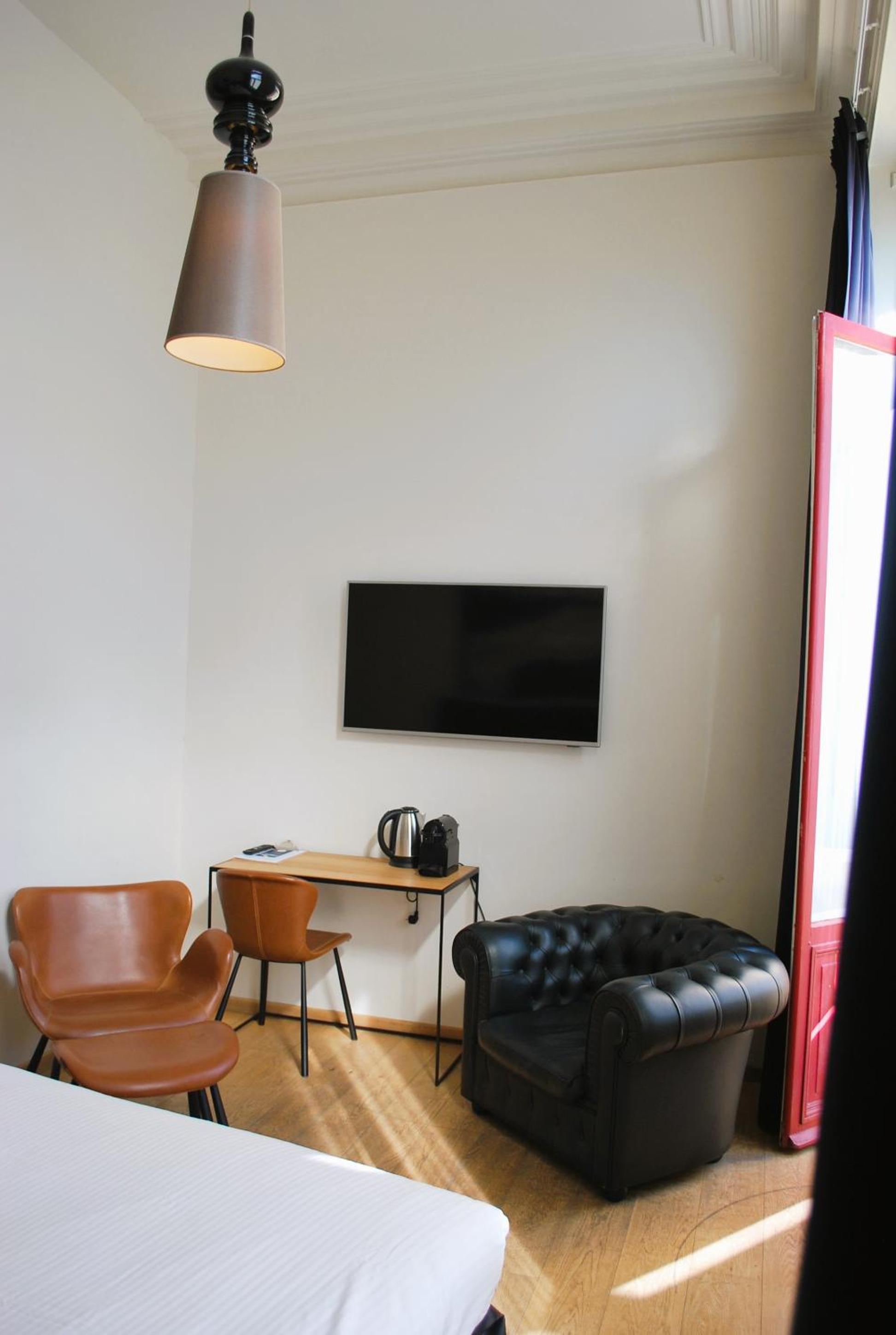 Large Double Room