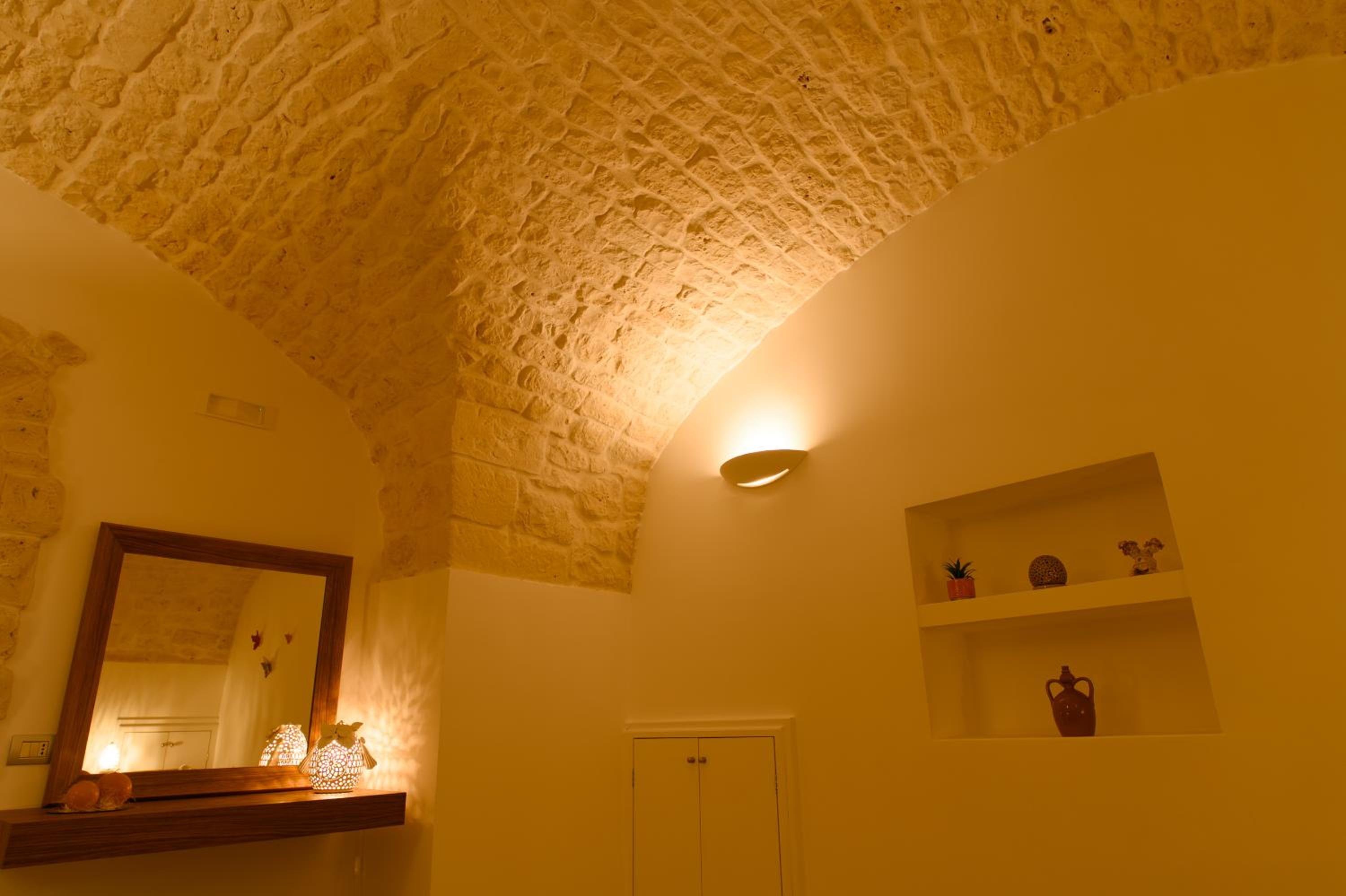 Quadruple Room with Private Bathroom - Photo 3