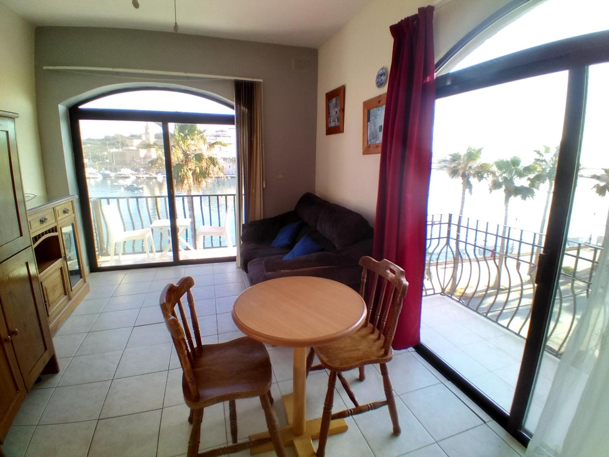 Apartment with Sea View photo 2