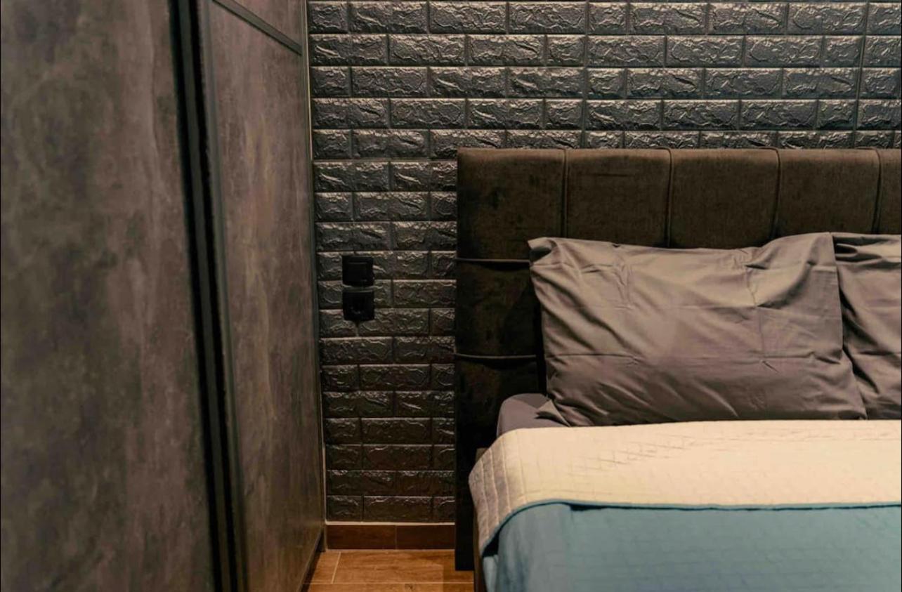 Two-Bedroom House - Photo 1