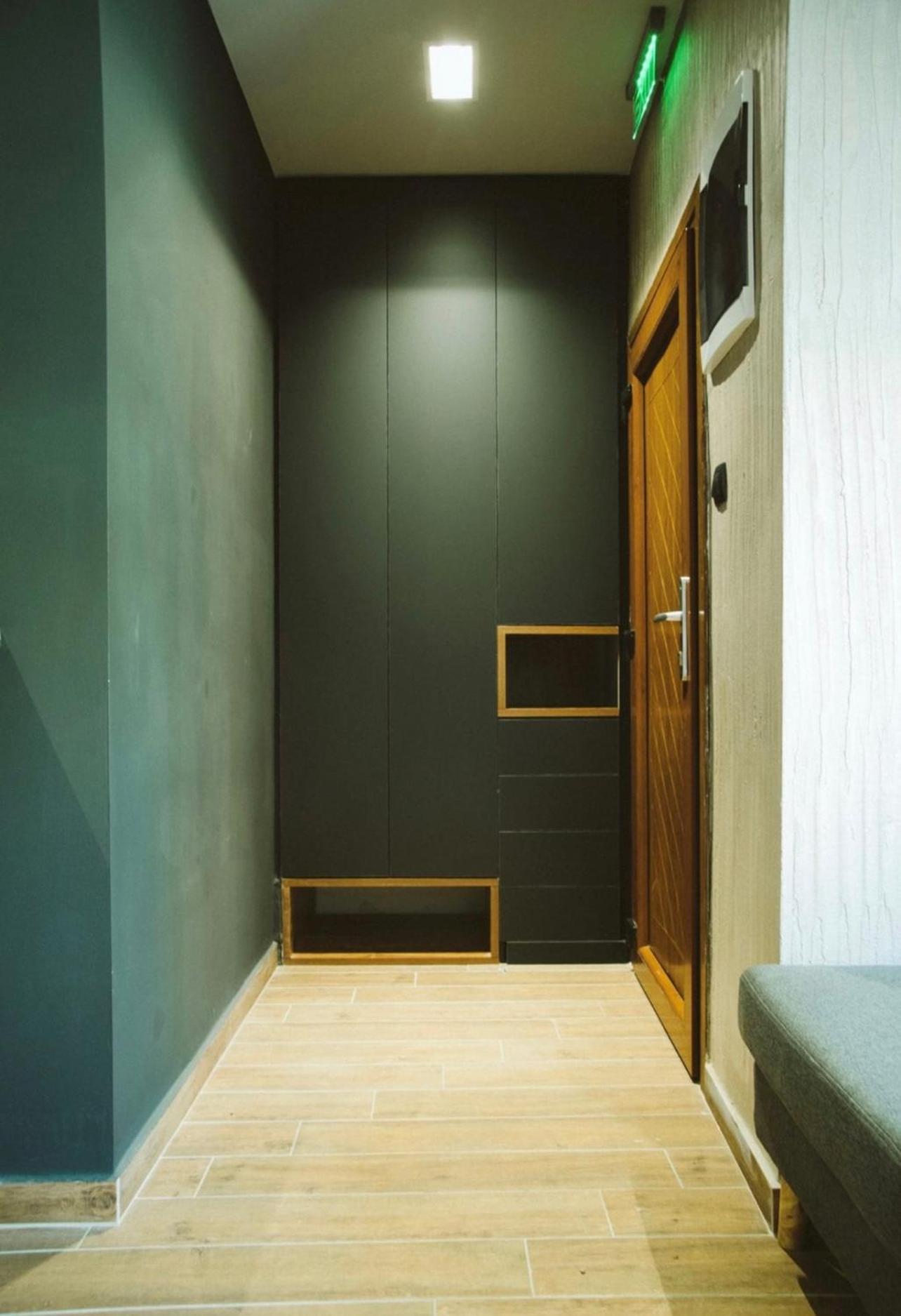 Two-Bedroom House - Photo 4