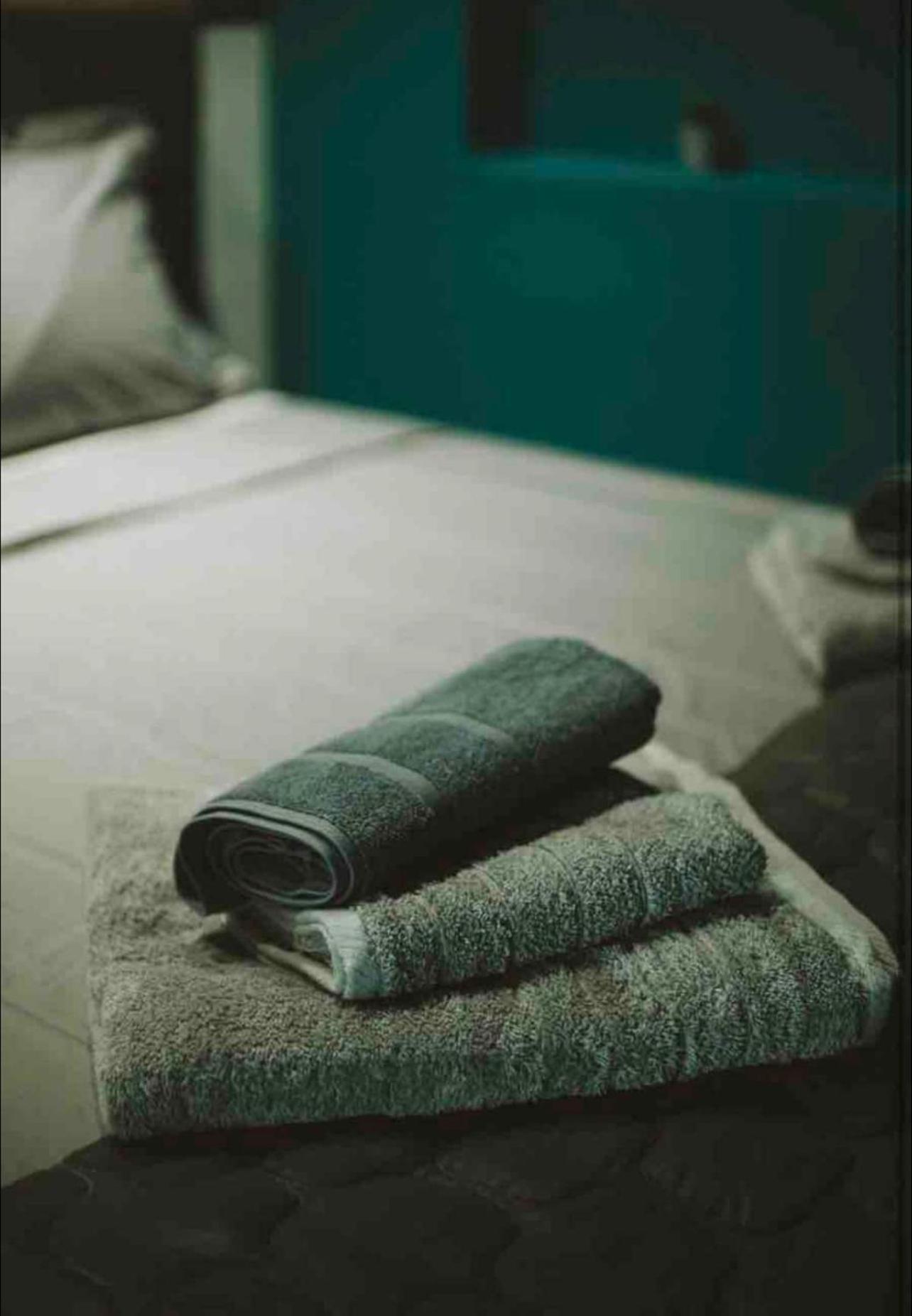 Two-Bedroom House - Photo 20