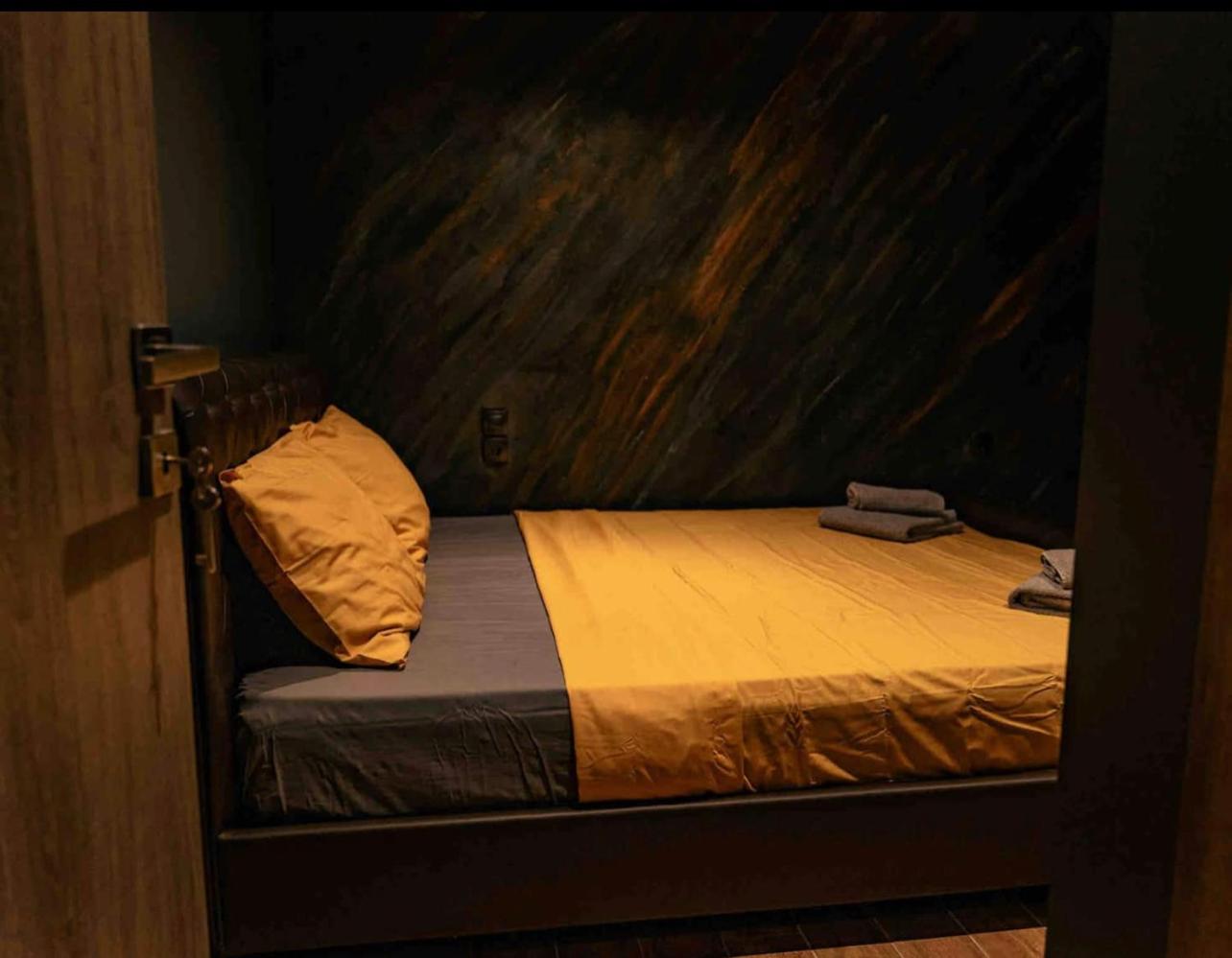 Two-Bedroom House - Photo 13