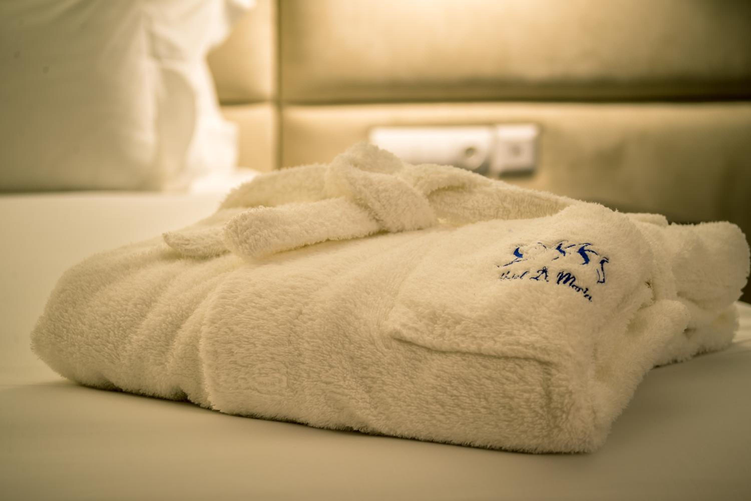 Suite - Photo 5