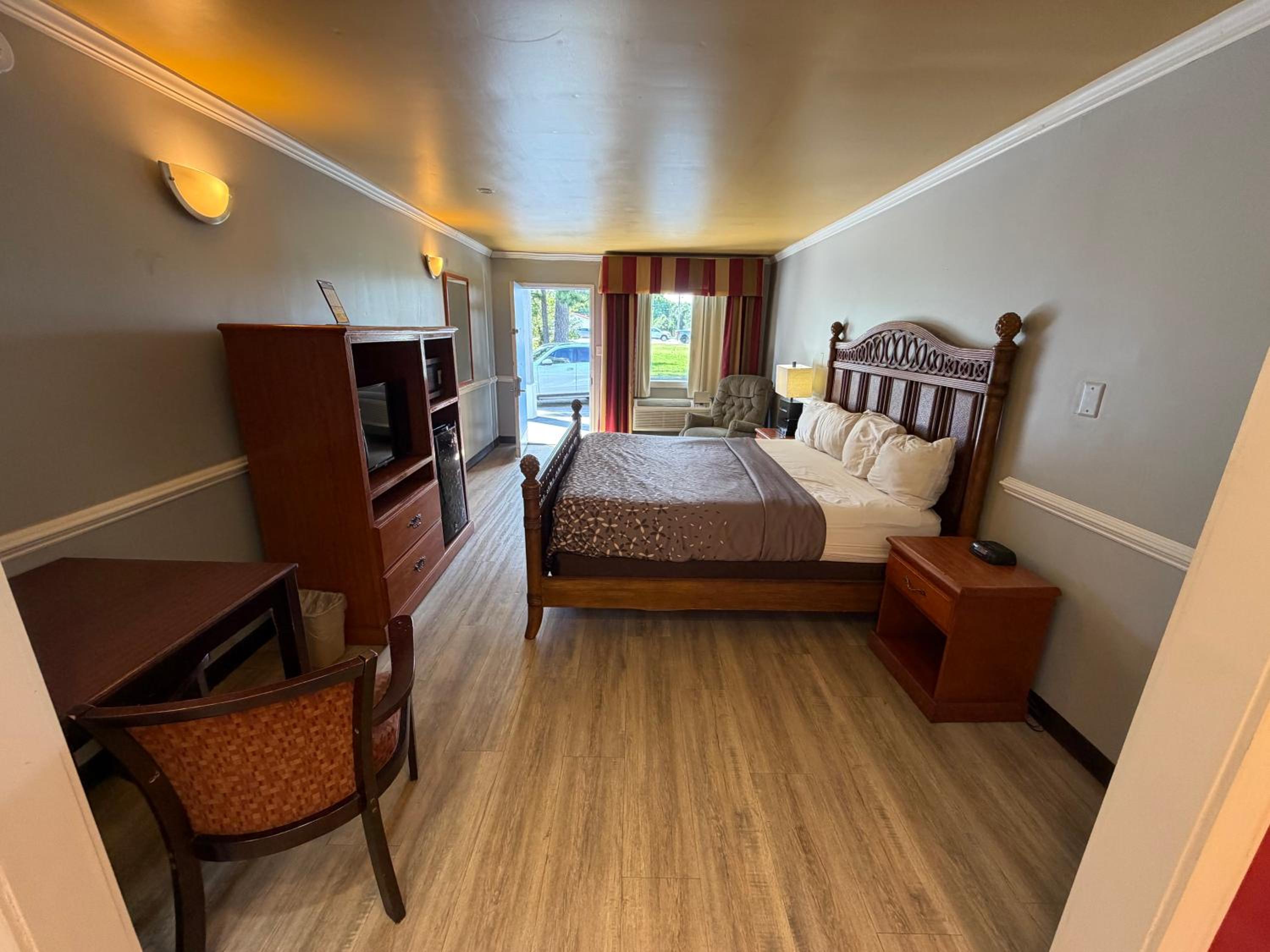 King Suite with Spa Bath