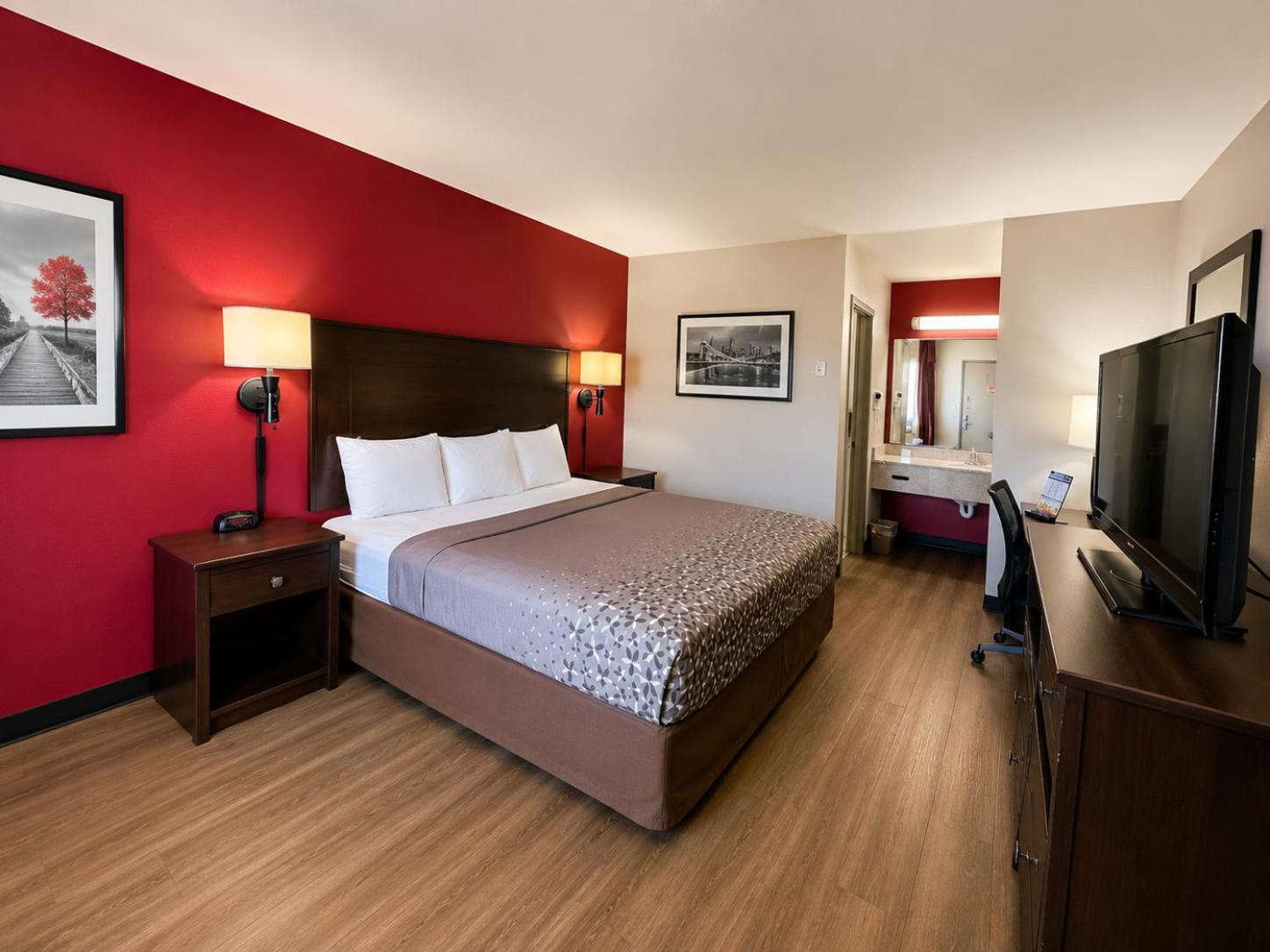 Deluxe Queen Room with Two Queen Beds