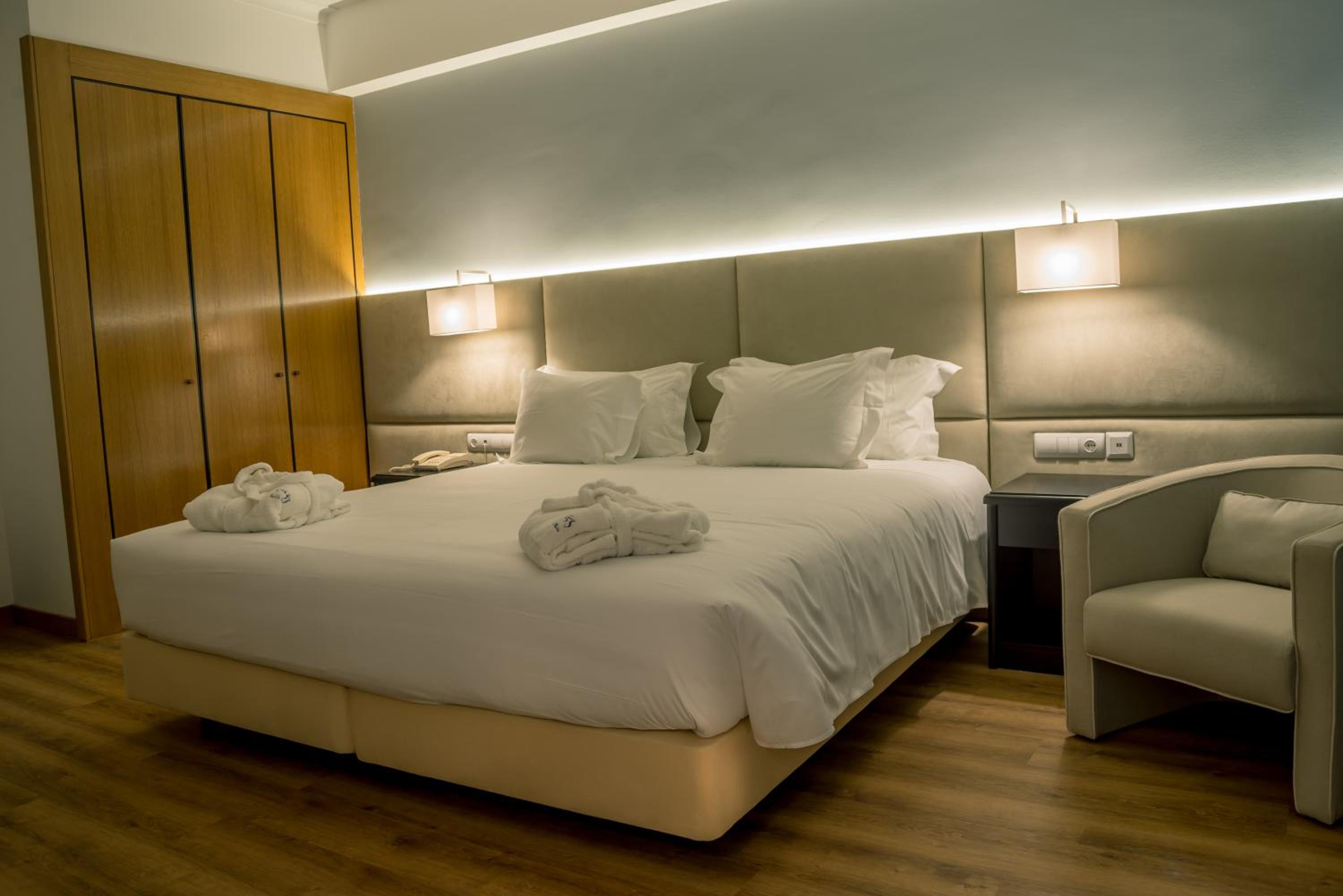 Suite - Photo 3