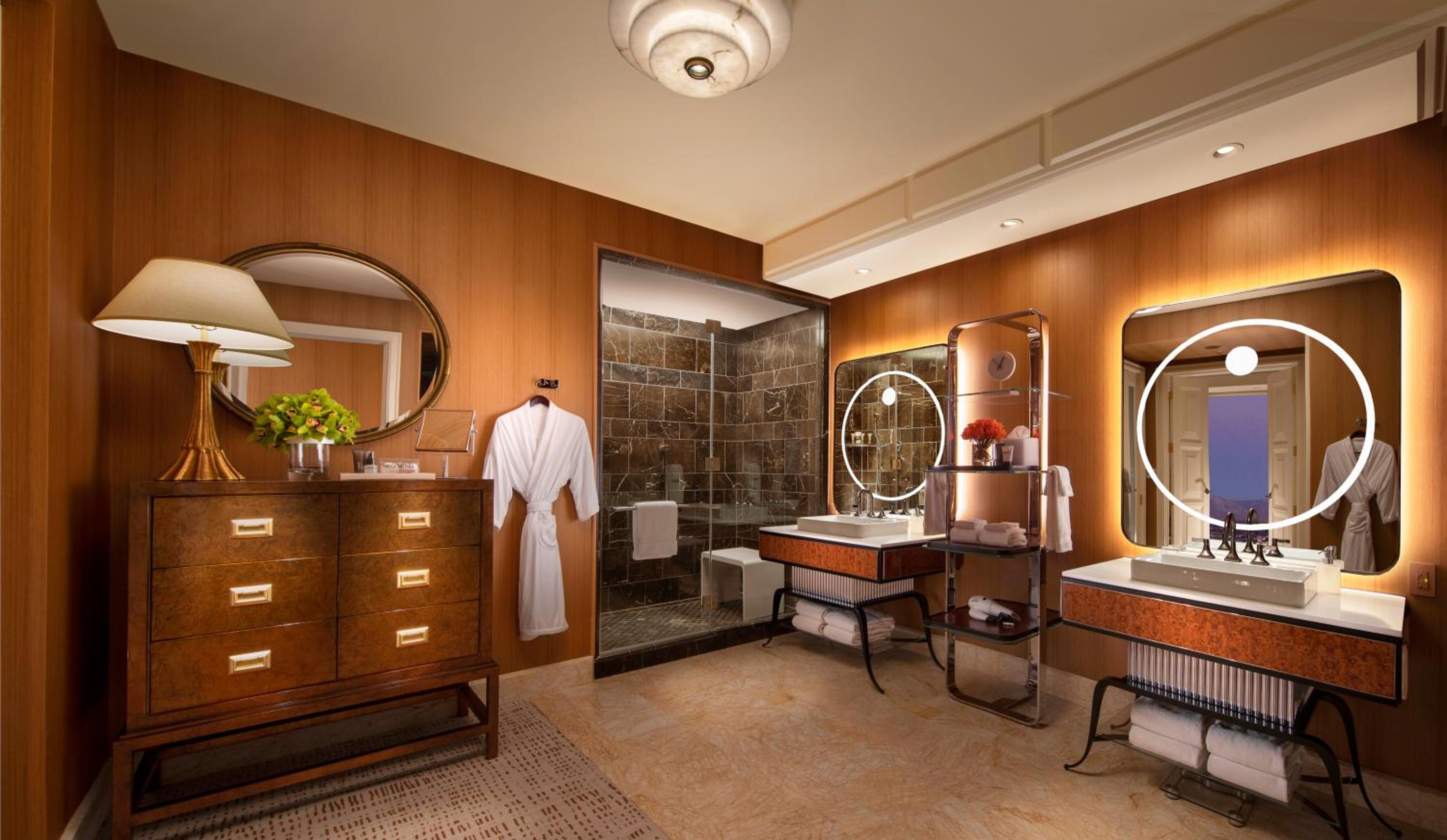 Wynn Tower Suite Salon - Photo 8