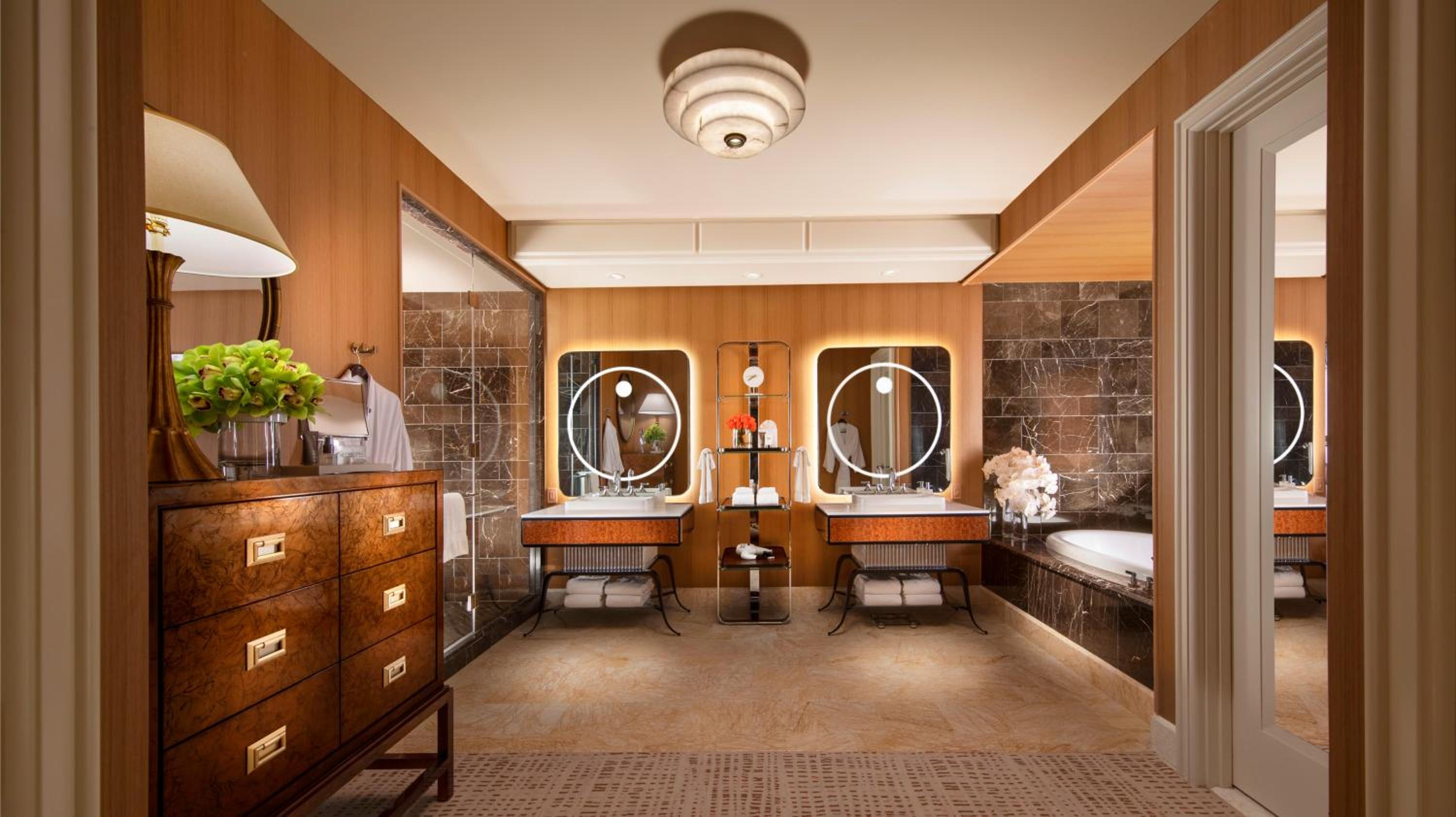 Wynn Tower Suite Salon - Photo 9