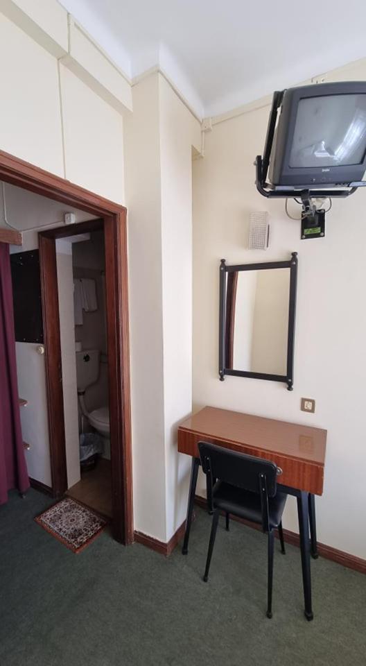 Single Room photo 2
