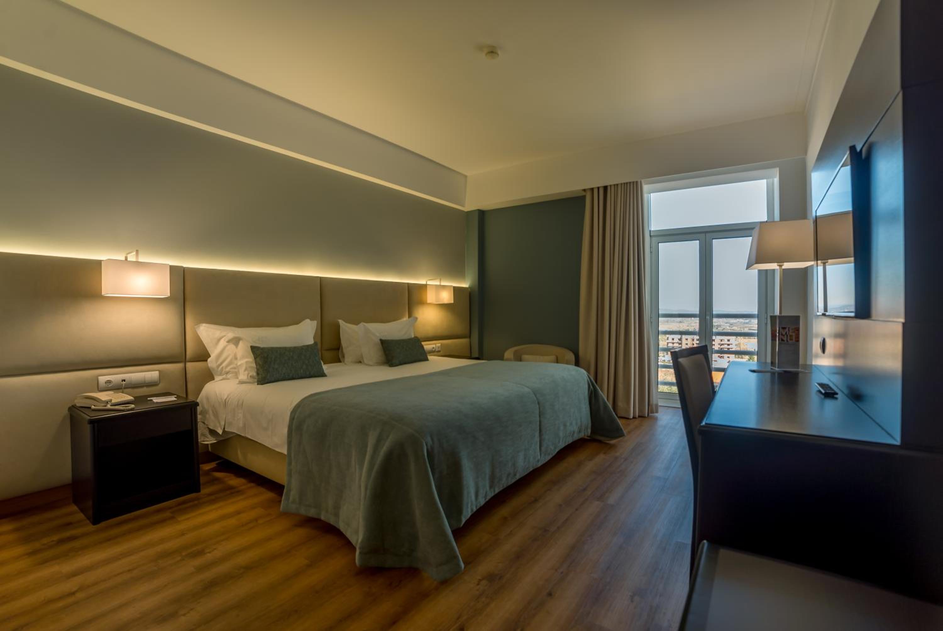 Suite - Photo 8