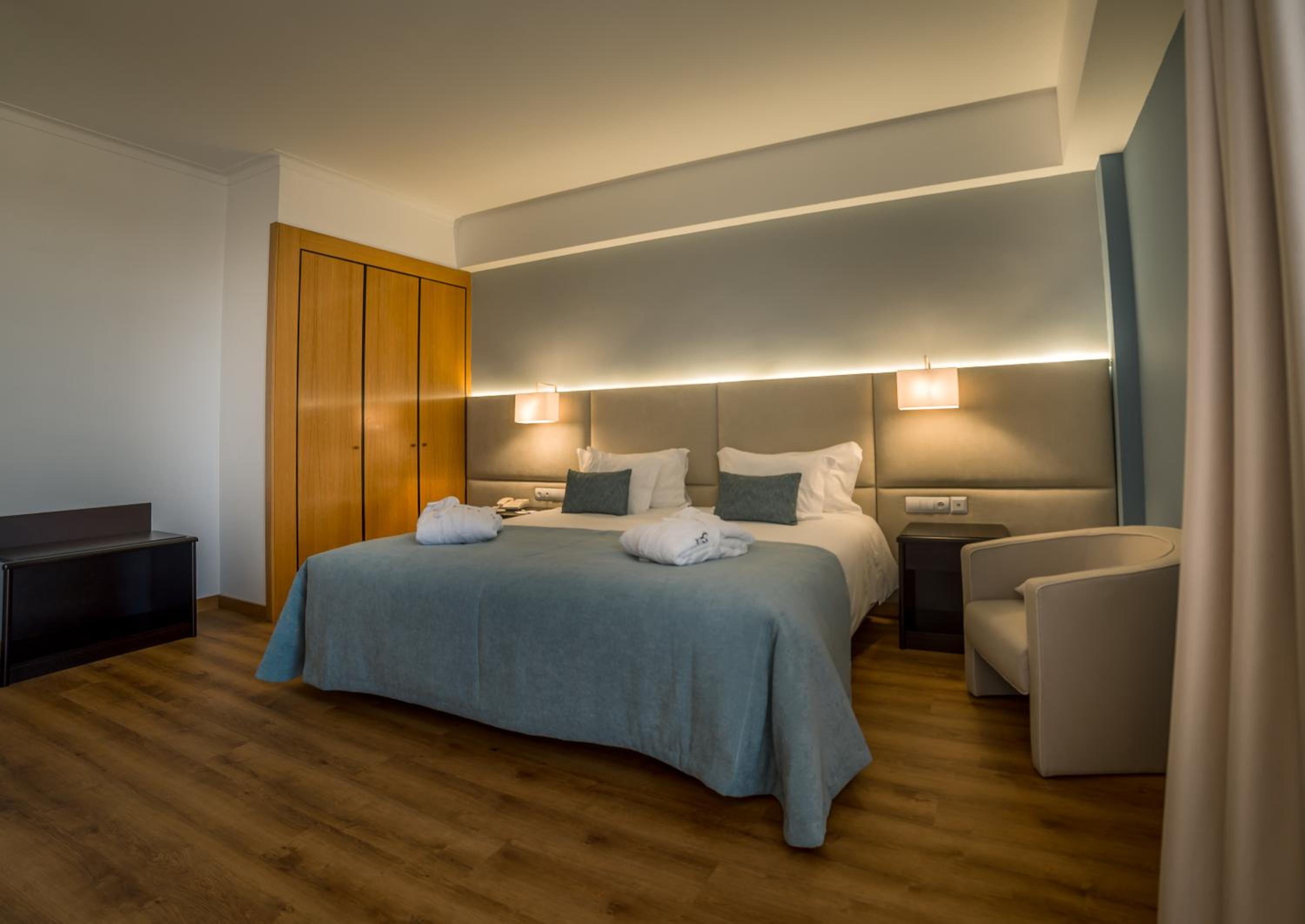 Suite - Photo 2