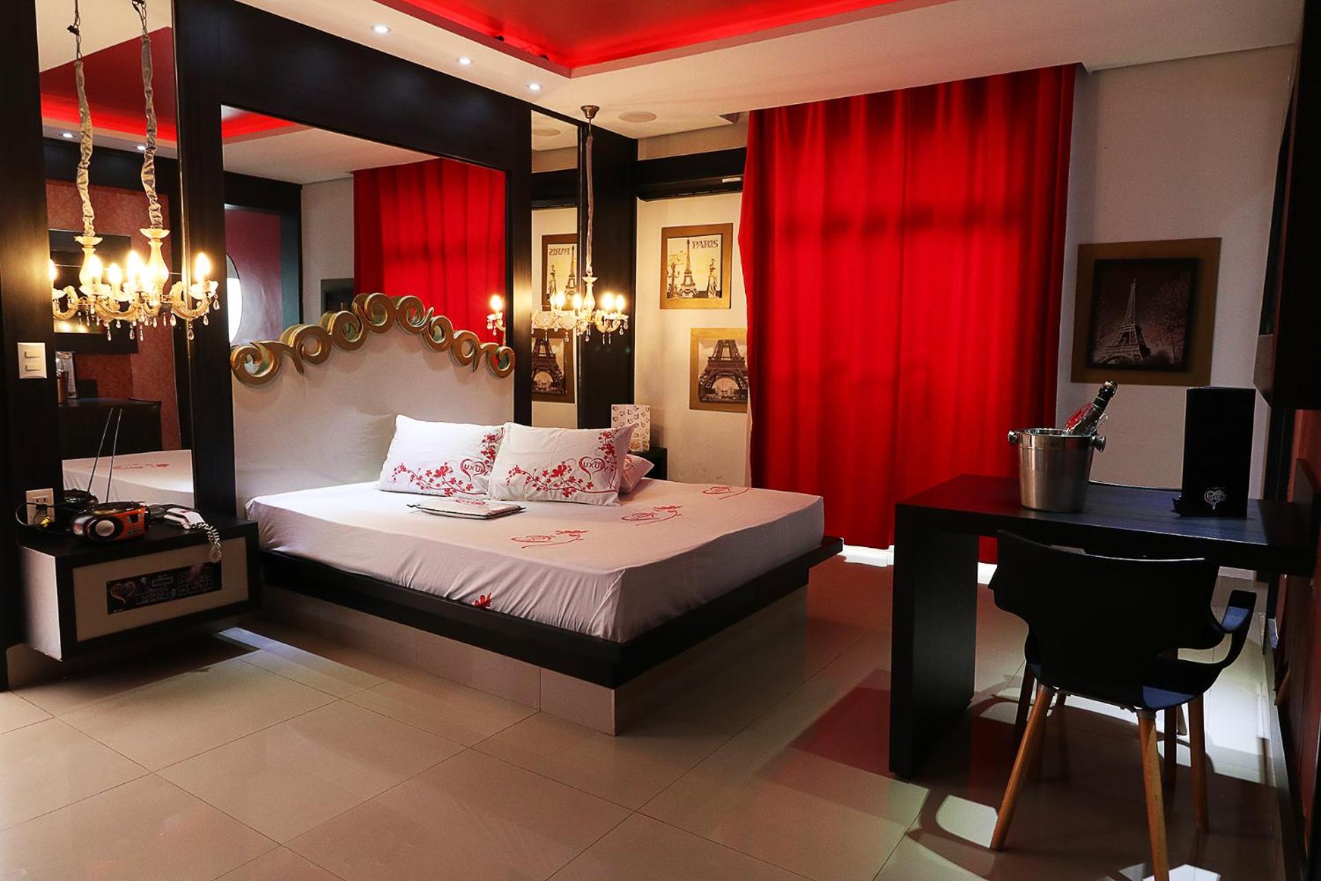 Double Room with Spa Bath - Photo 11