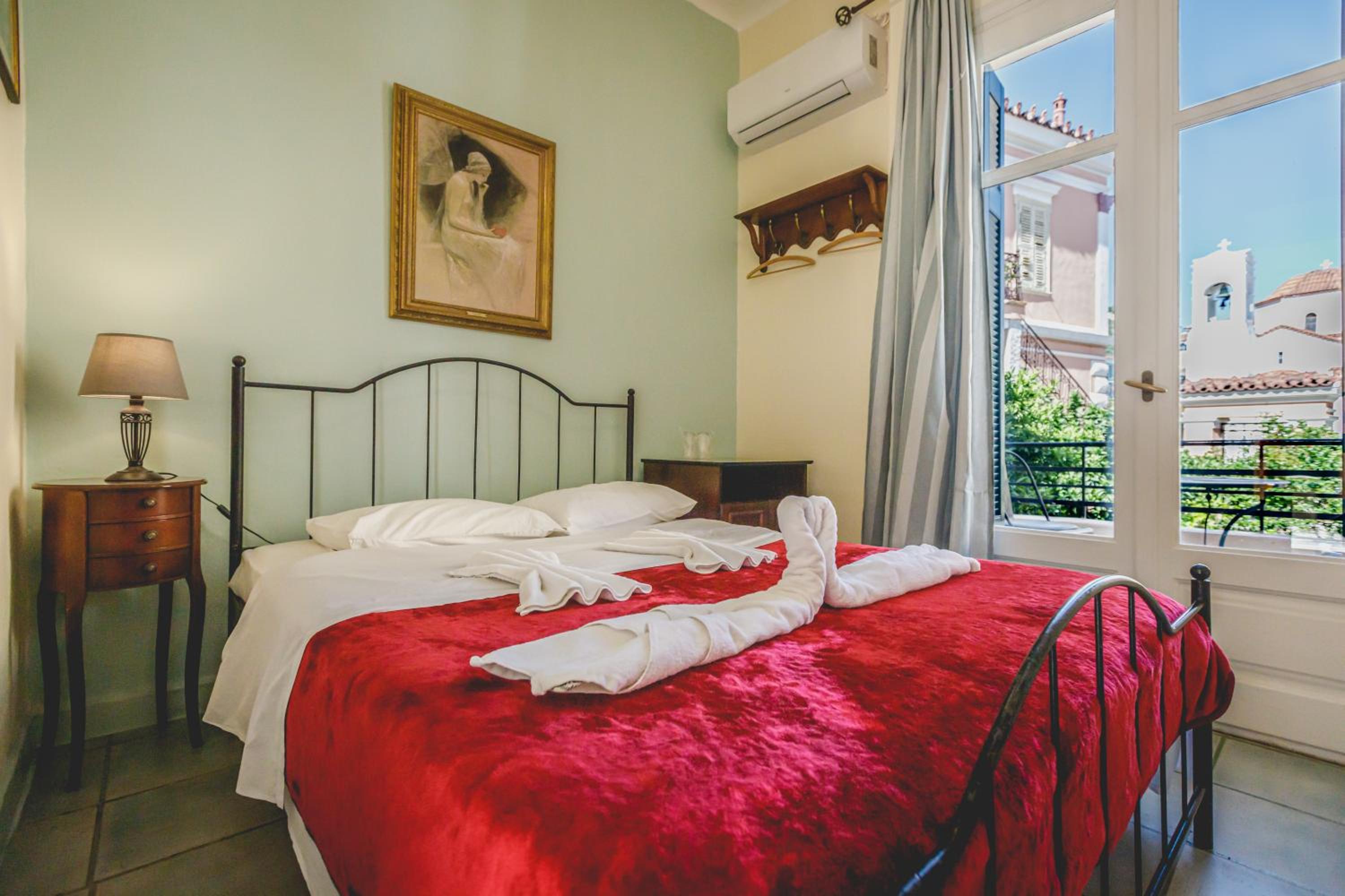 Standard Double Room - Building D - Photo 17