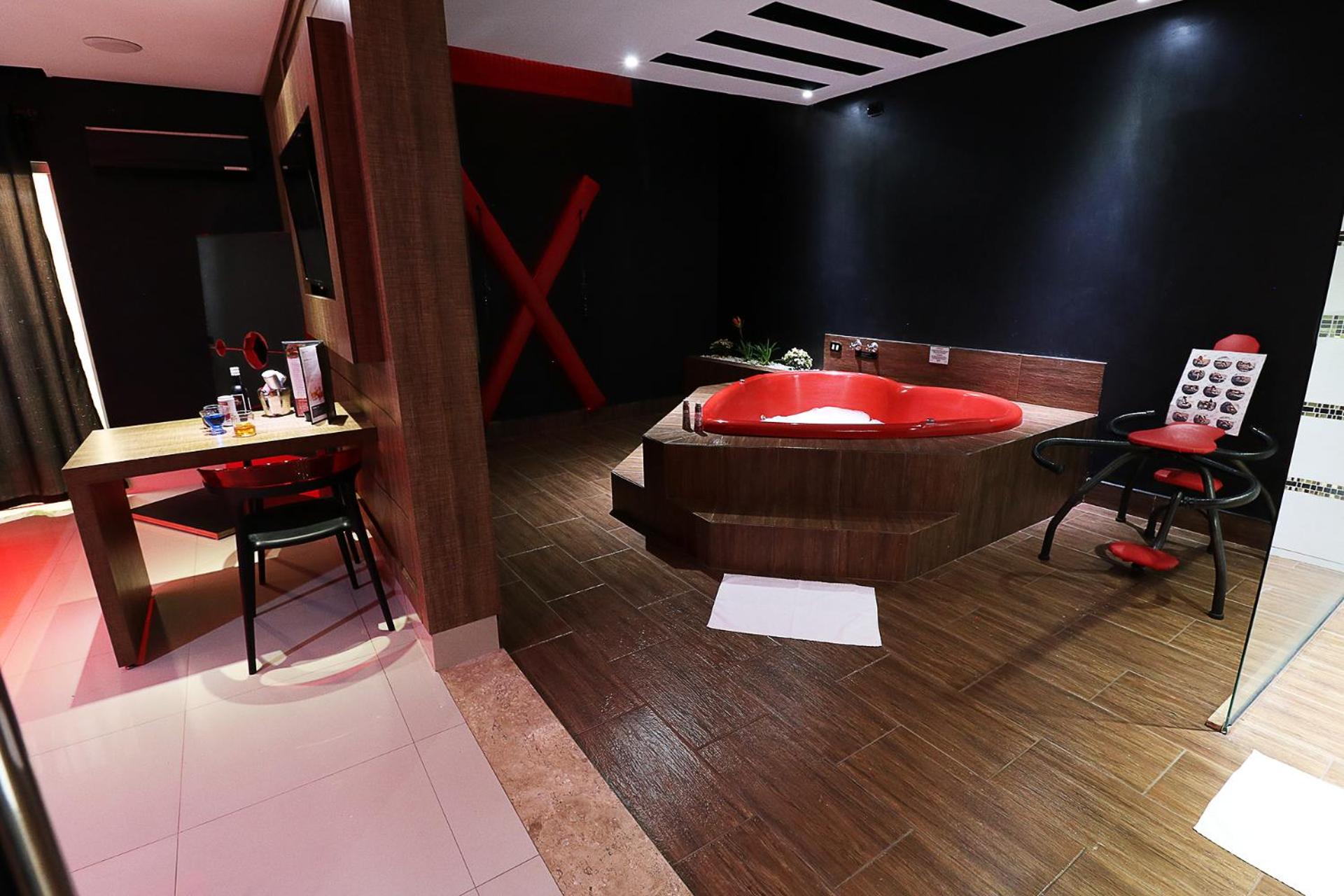 Double Room with Spa Bath - Photo 5