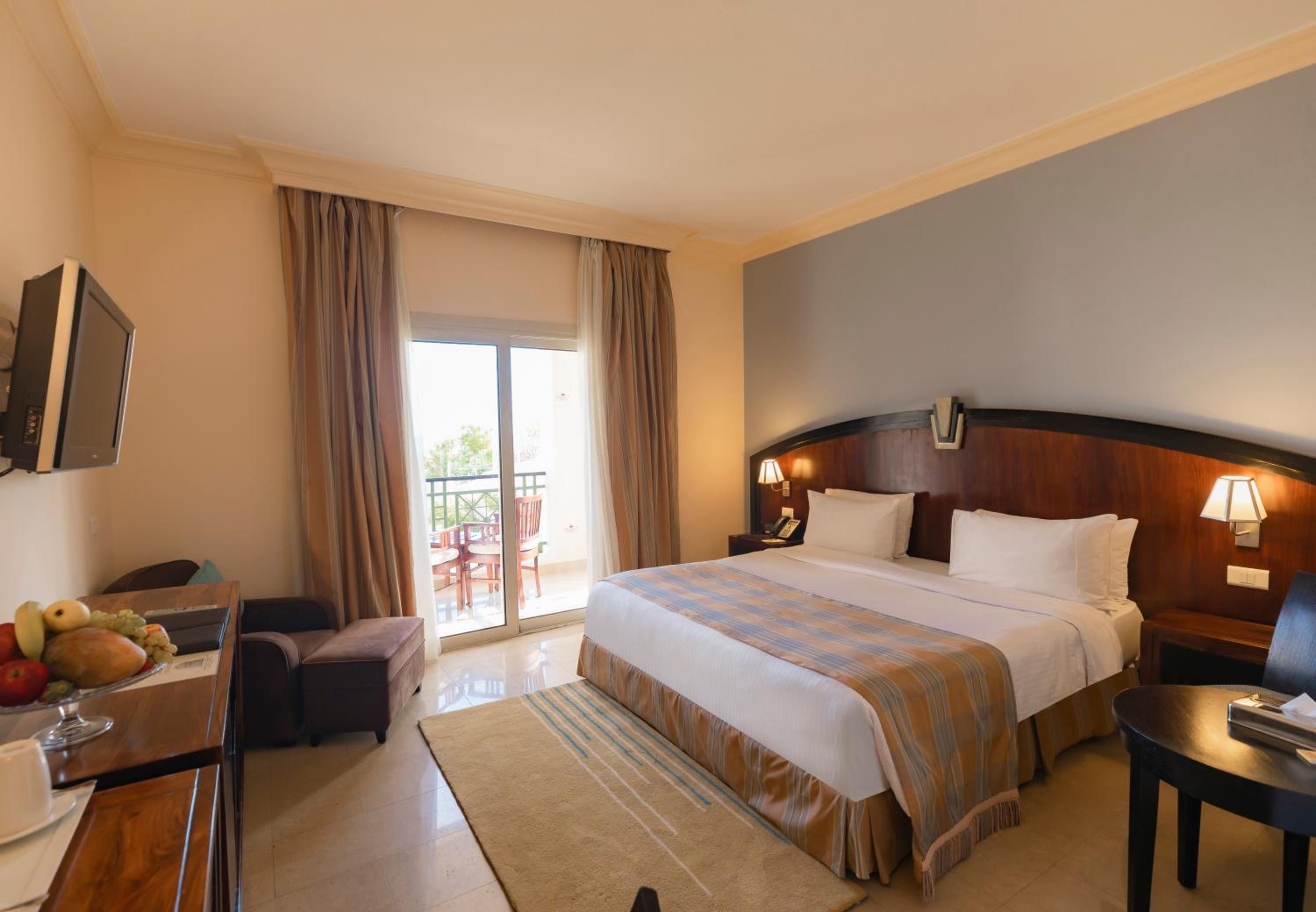 Comfort Room with Garden View - Photo 3