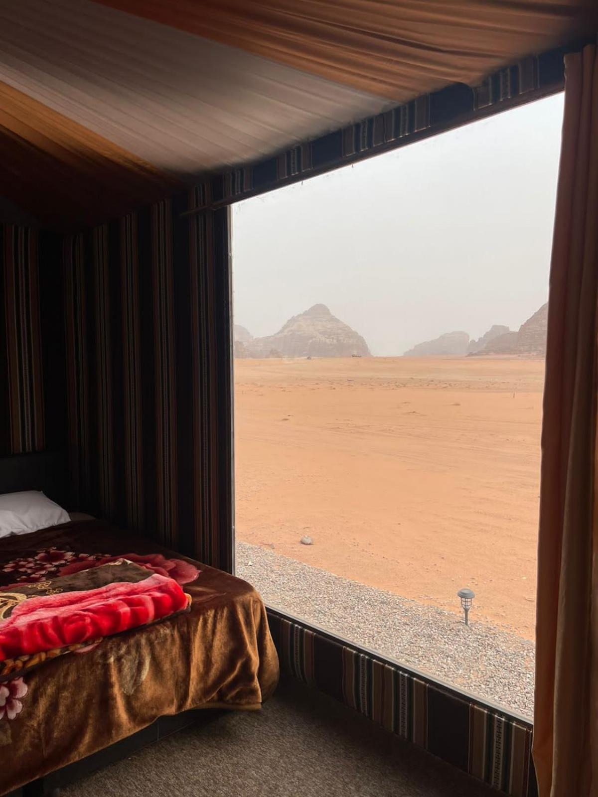 Double Room with Private Bathroom - Photo 15