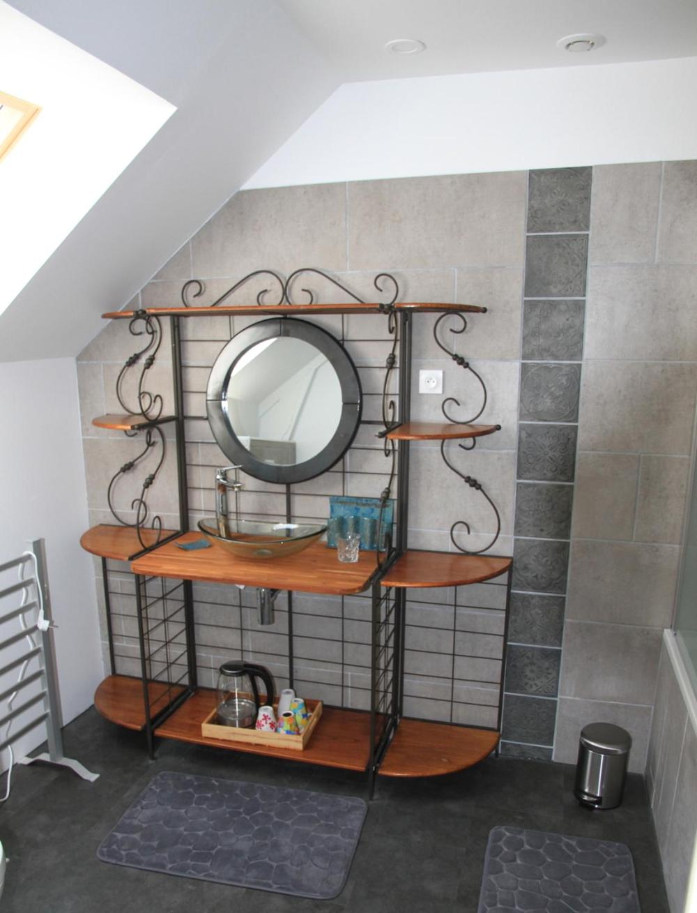 Quadruple Room with Private Bathroom photo 3