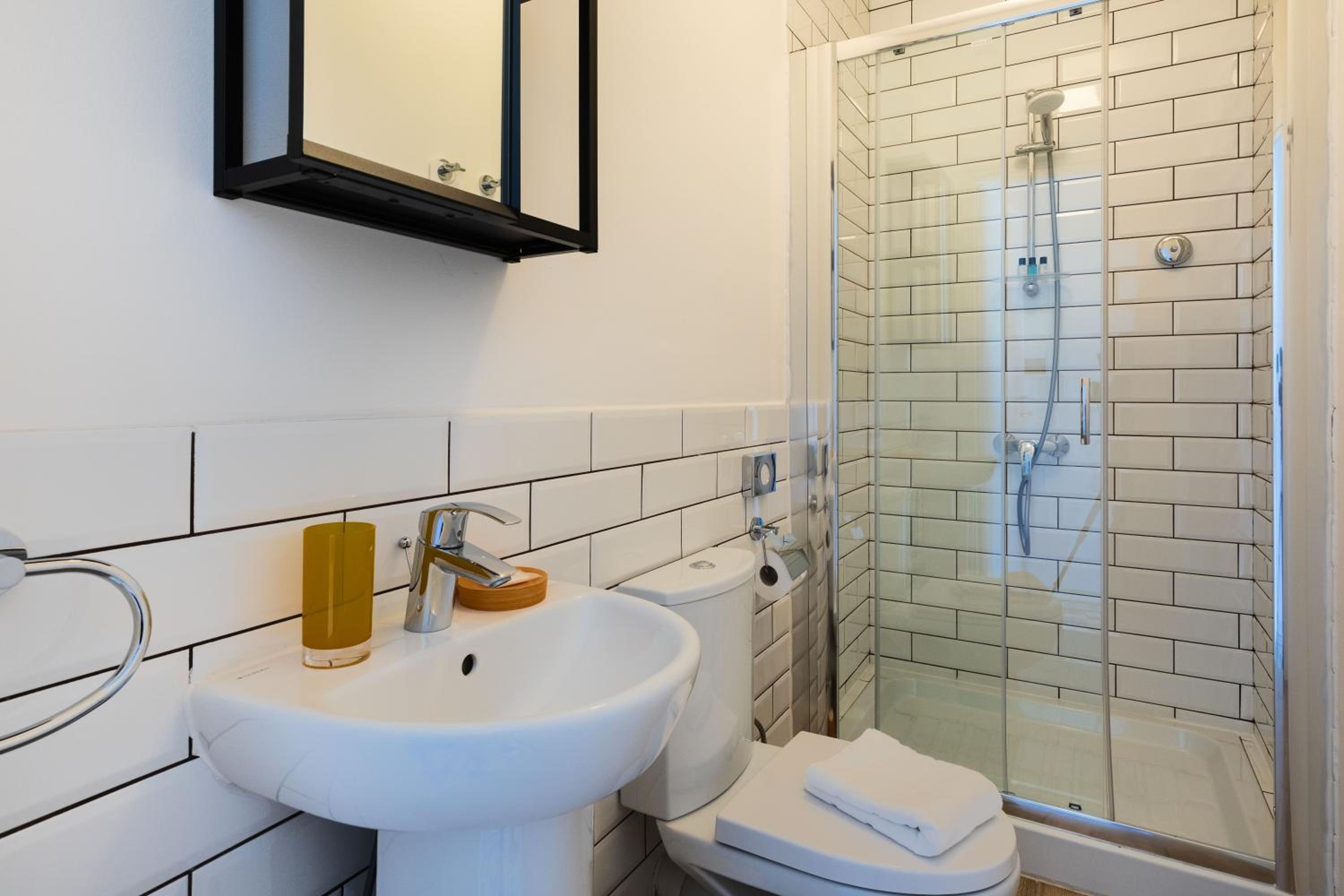 Budget Double Room photo 2