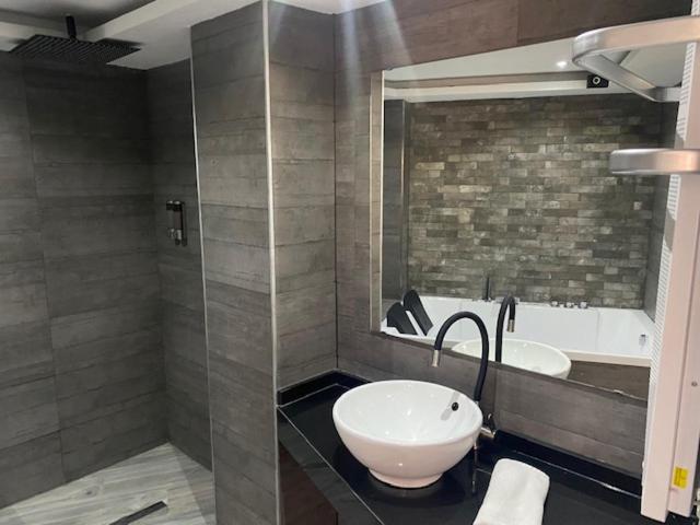 Superior Apartment photo 2