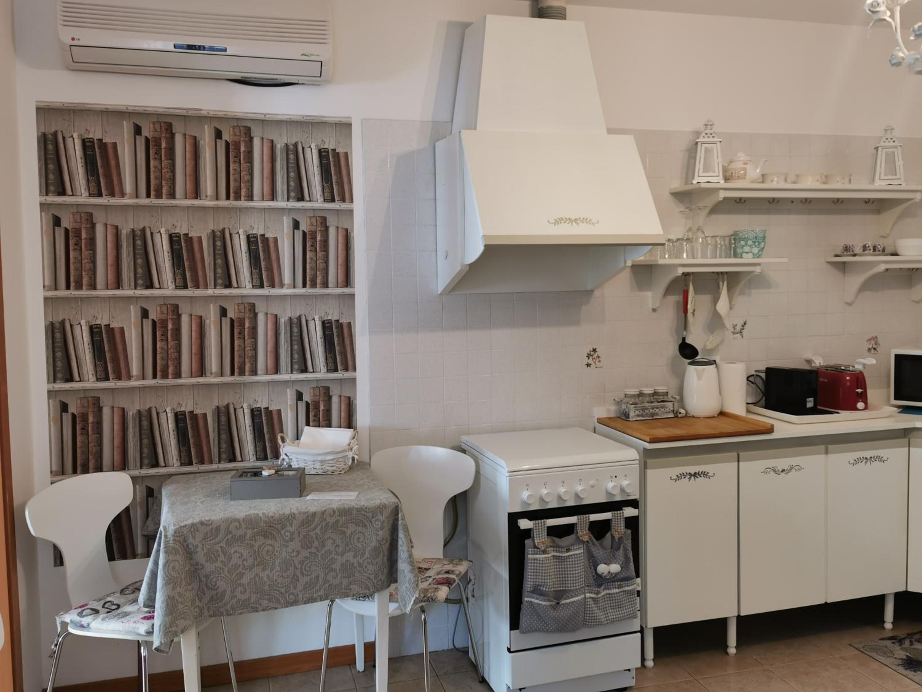 One-Bedroom Apartment photo 2