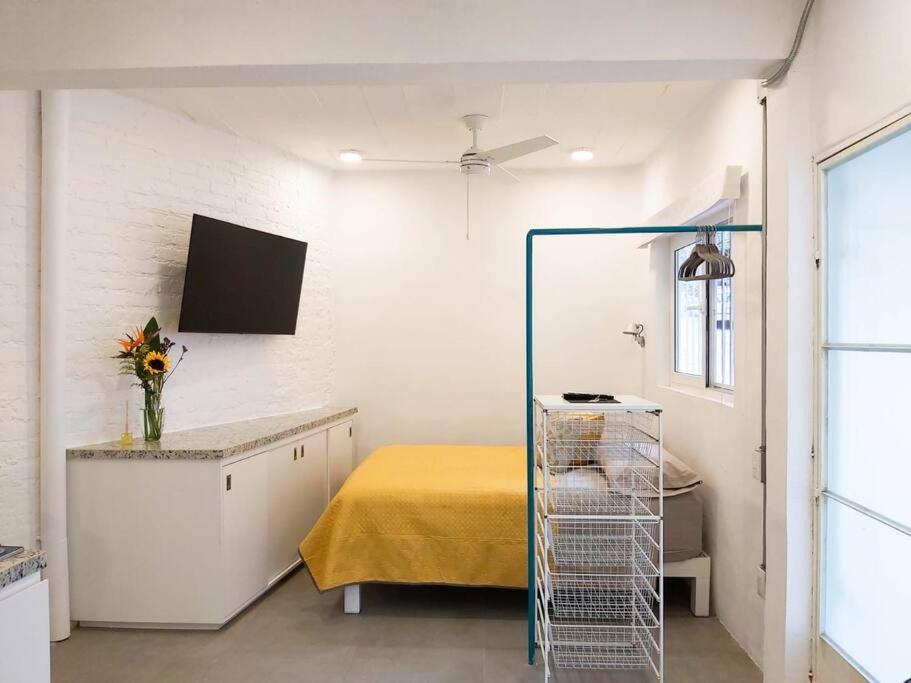 One-Bedroom Apartment - Photo 1