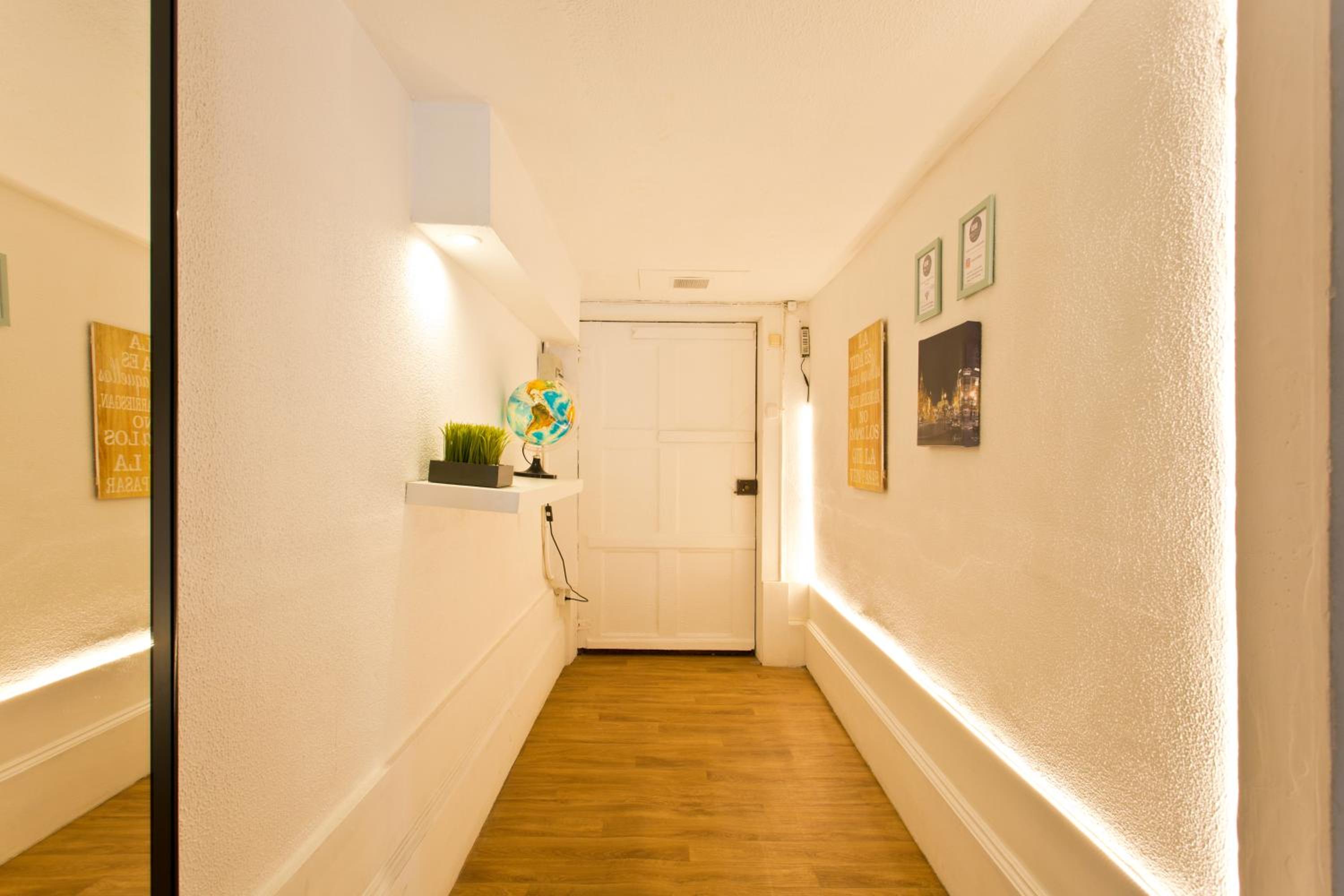 Apartment - Photo 10