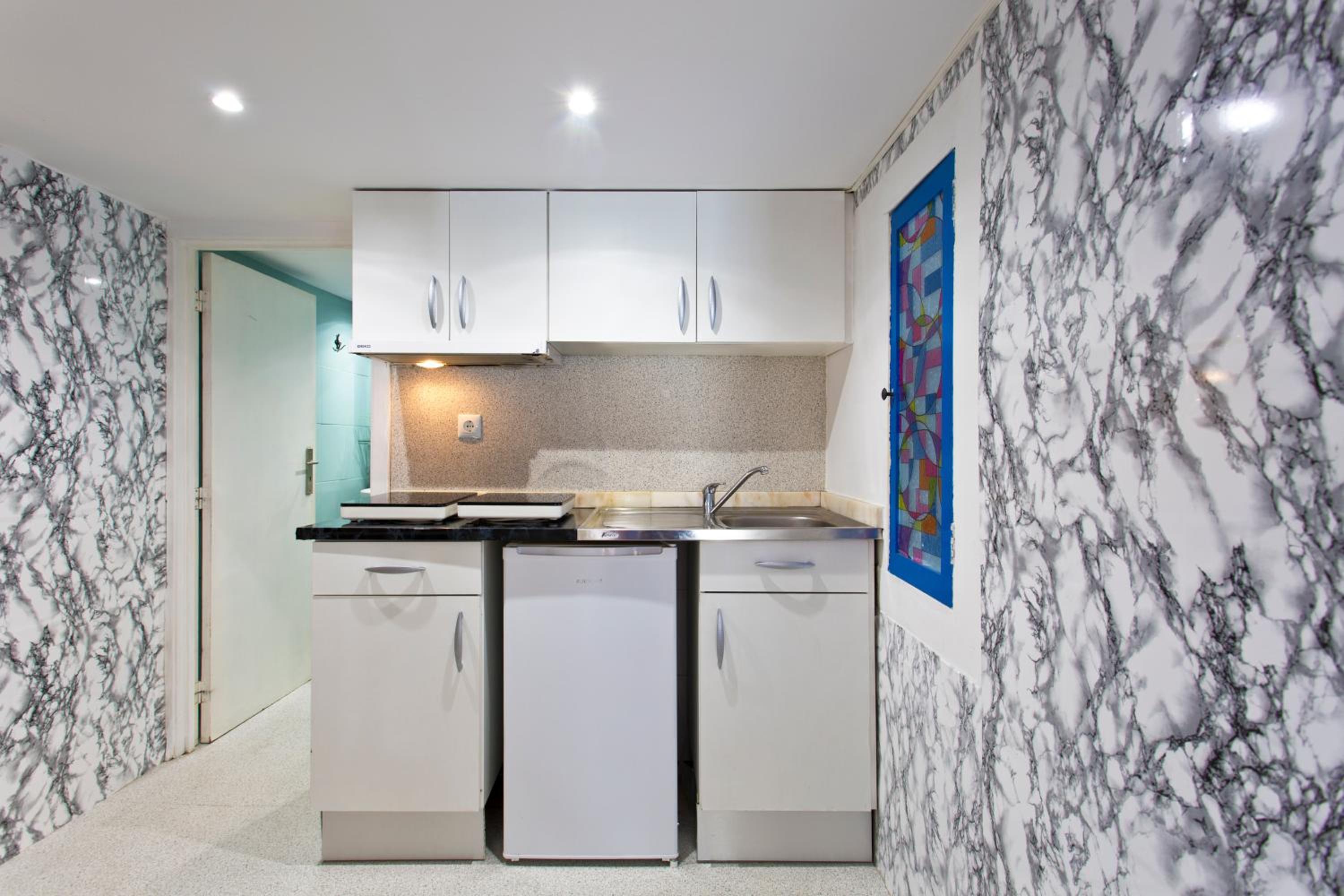 Apartment - Photo 23