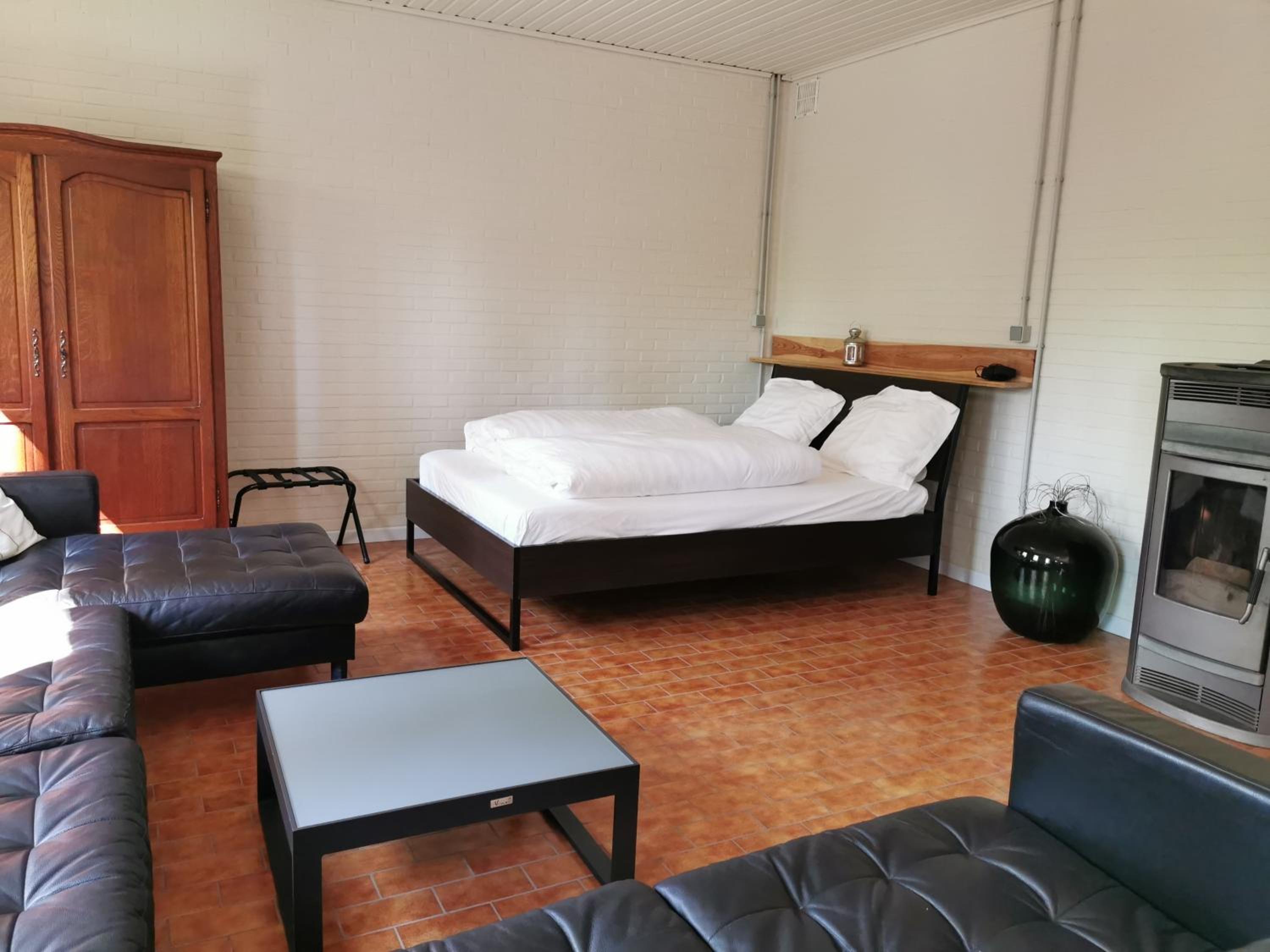 Studio with Garden and Terrace - Photo 12