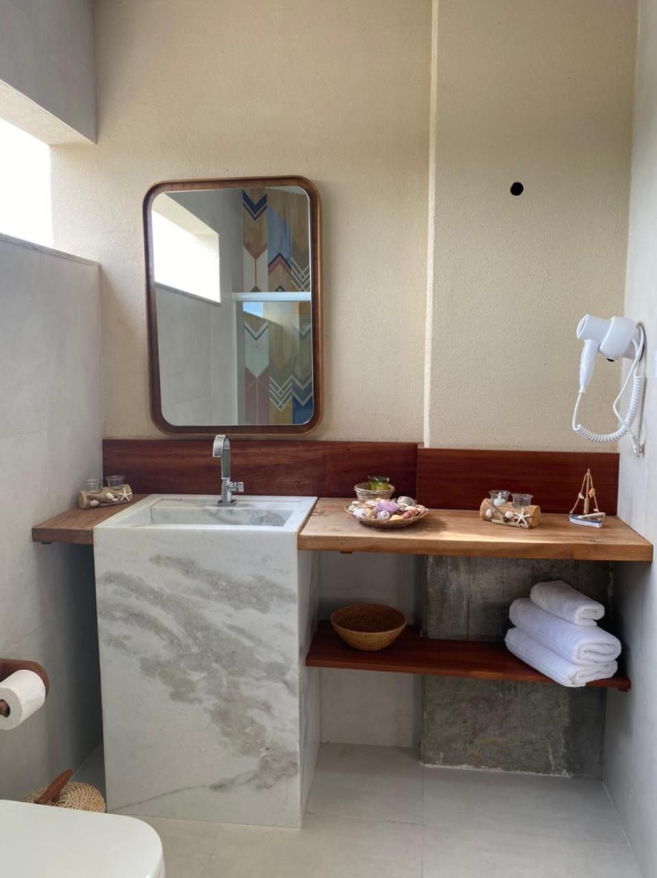 Deluxe Suite With Spa Bath - Photo 4