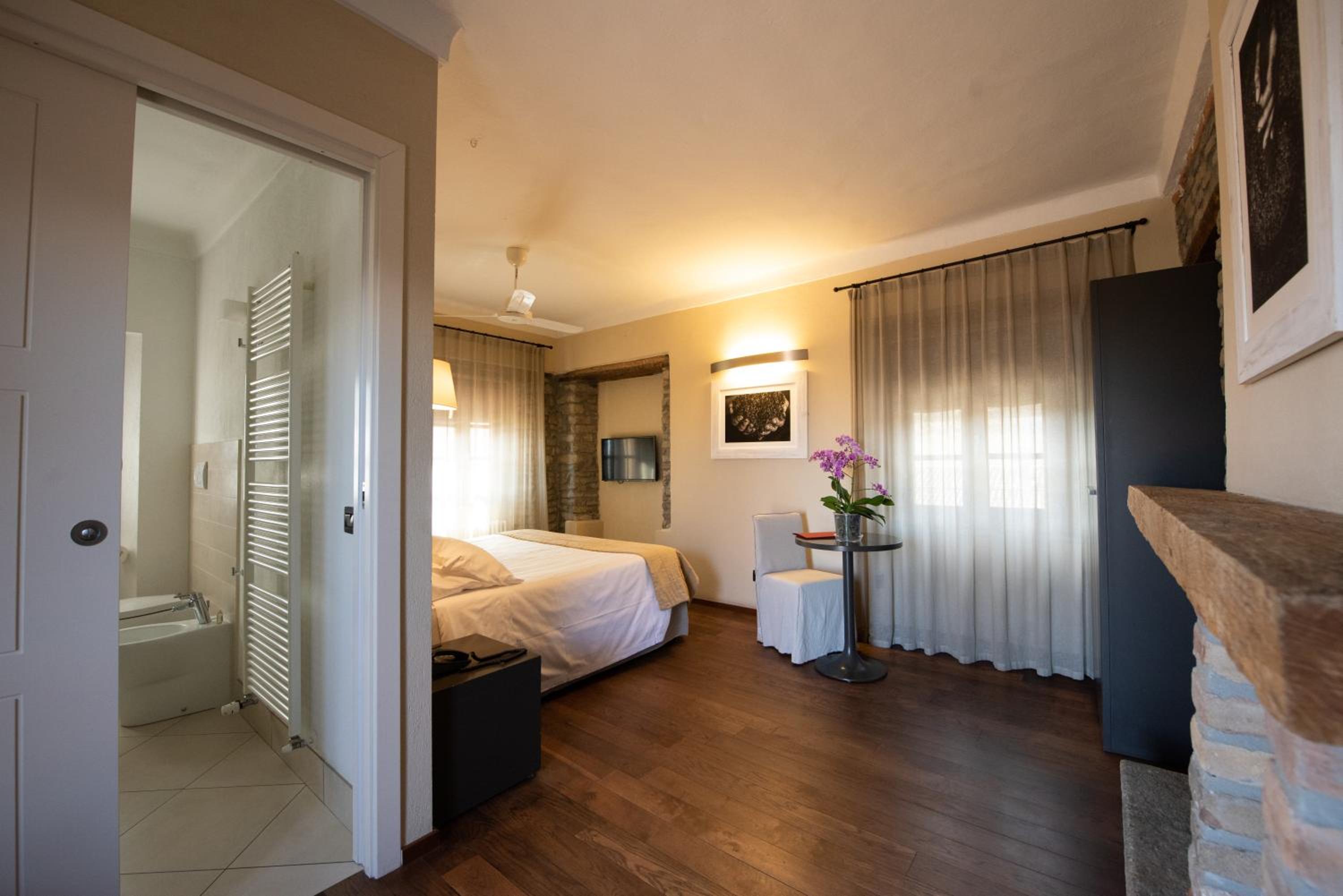 Superior Double Room - Photo 1