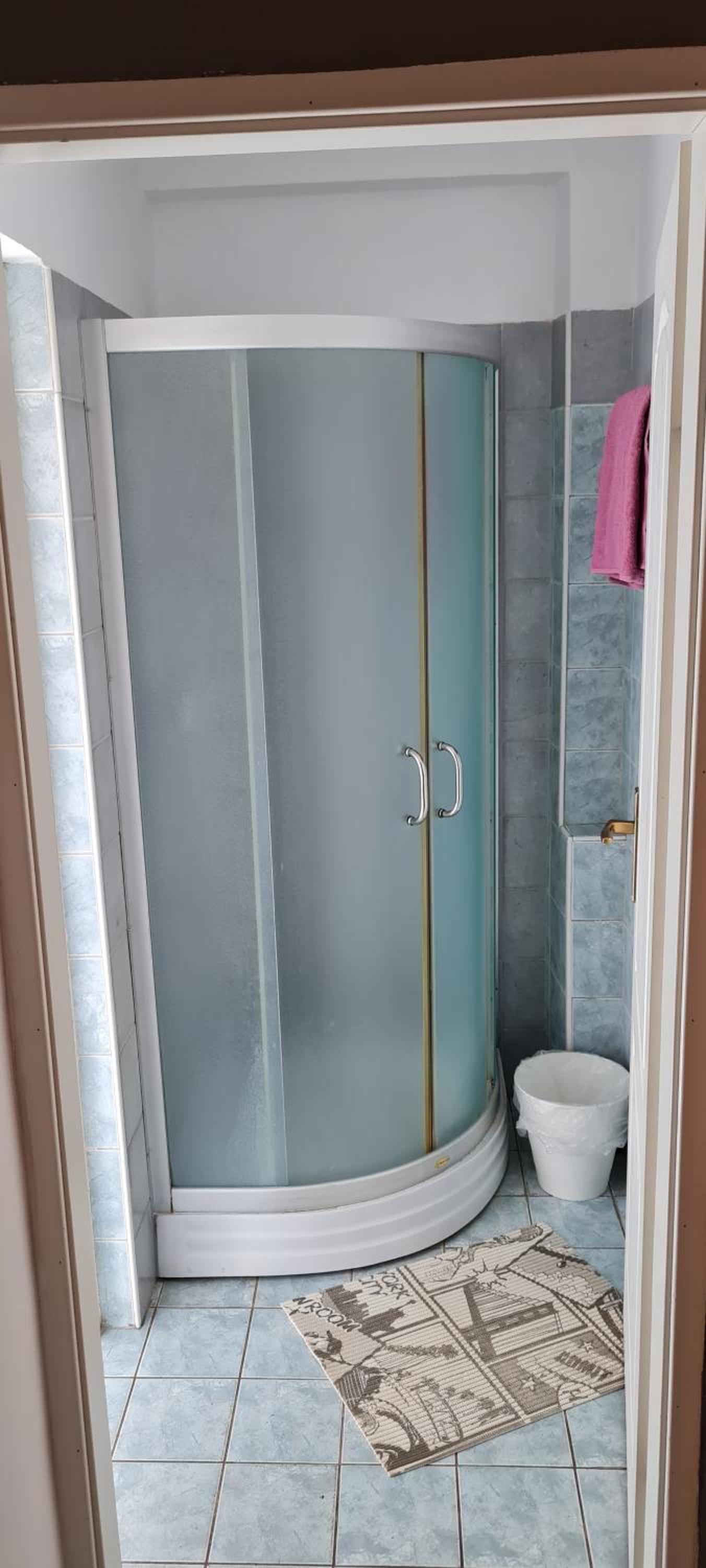 Double Room - Photo 10