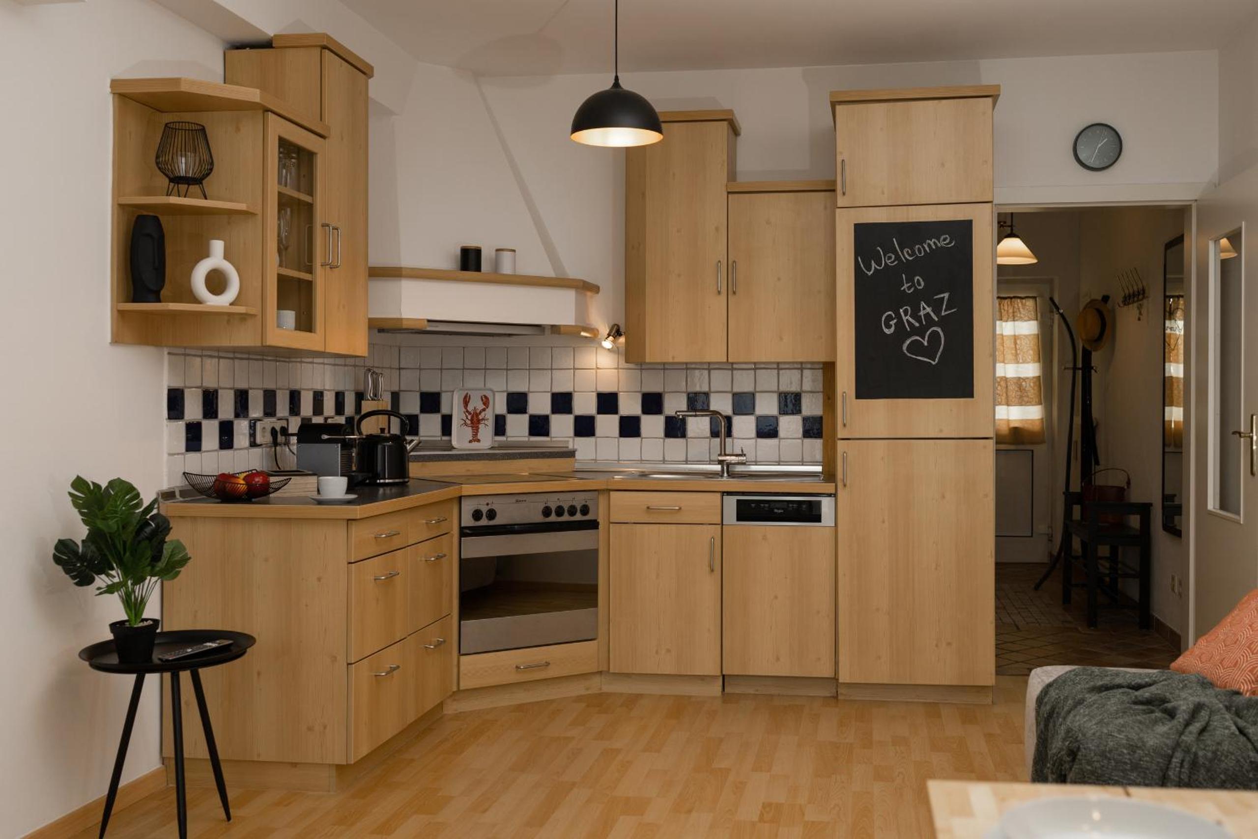 One-Bedroom Apartment - Photo 21