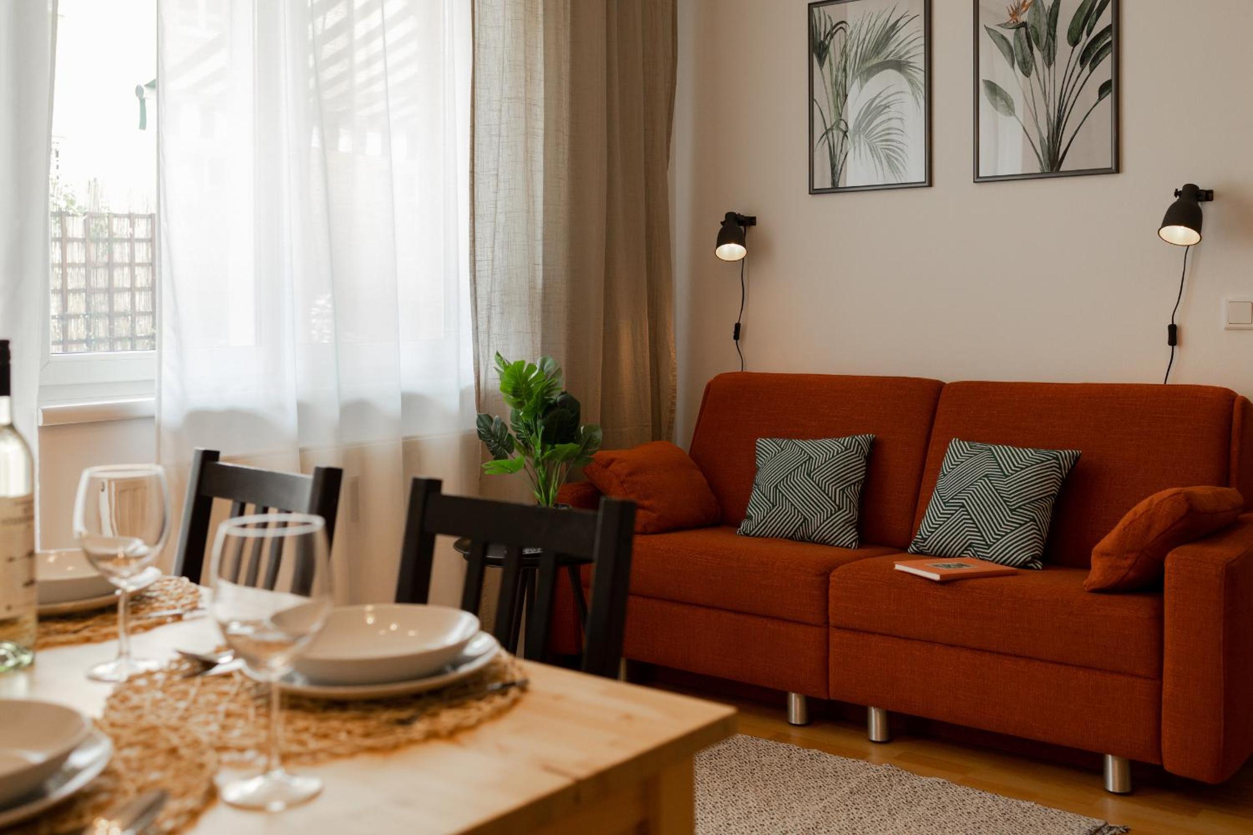 One-Bedroom Apartment - Photo 17