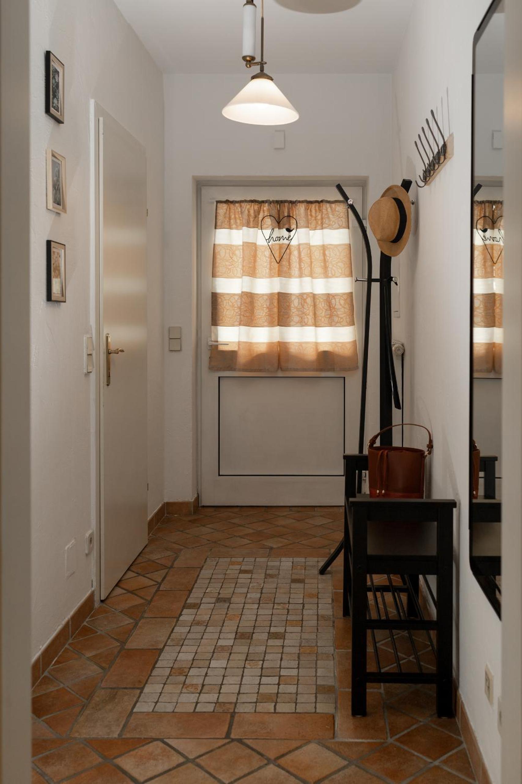 One-Bedroom Apartment - Photo 15