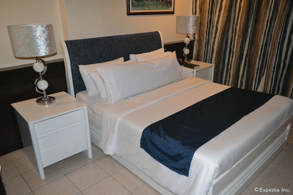 Commodore Suite