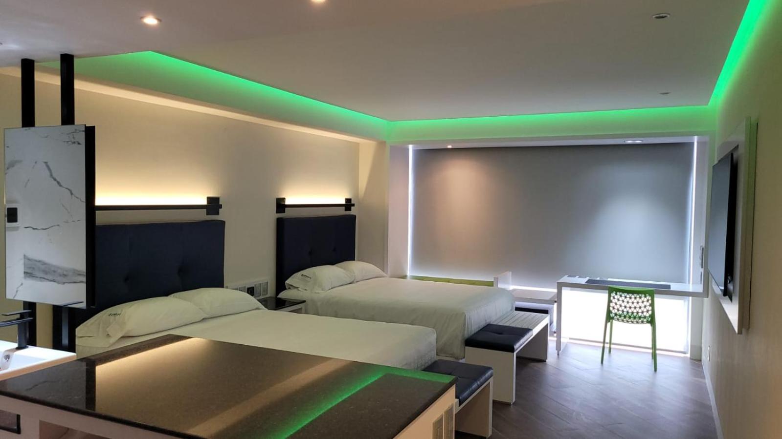 Double Room with Two Double Beds photo 2