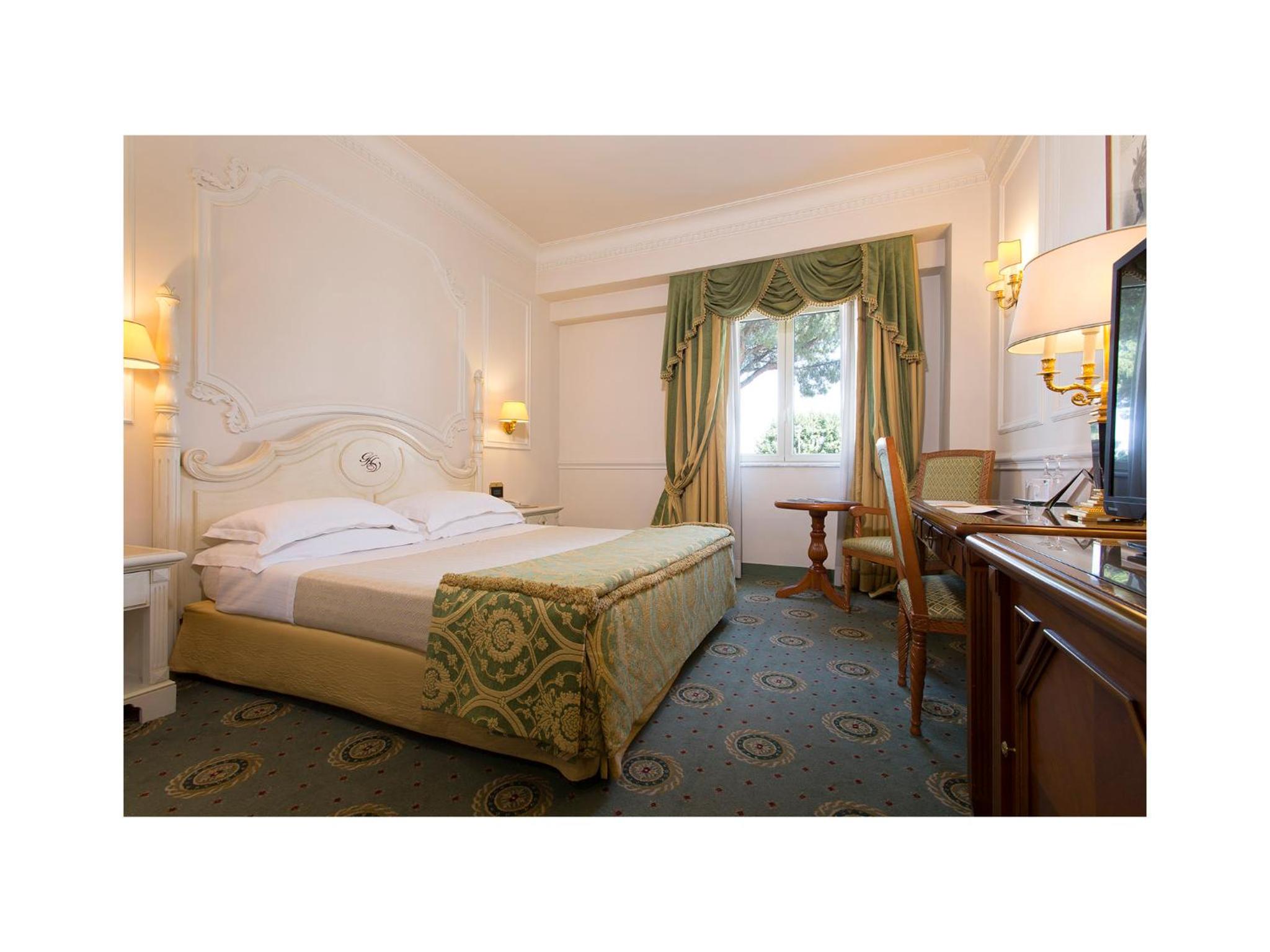 Double Room - Photo 3