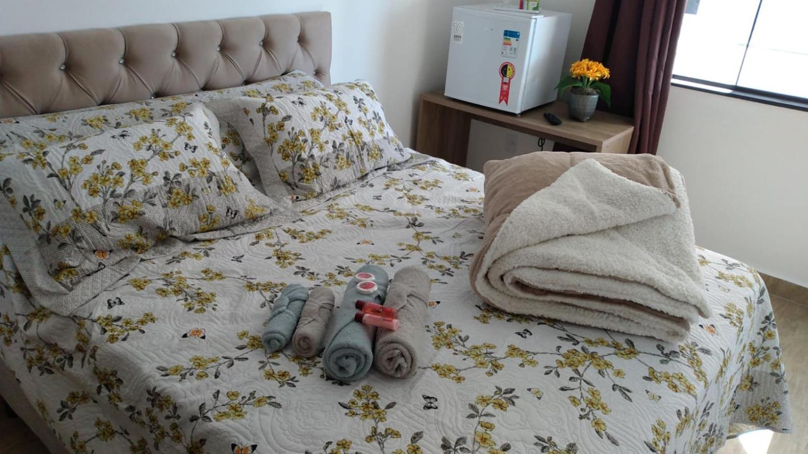 Deluxe Queen Room - Photo 5