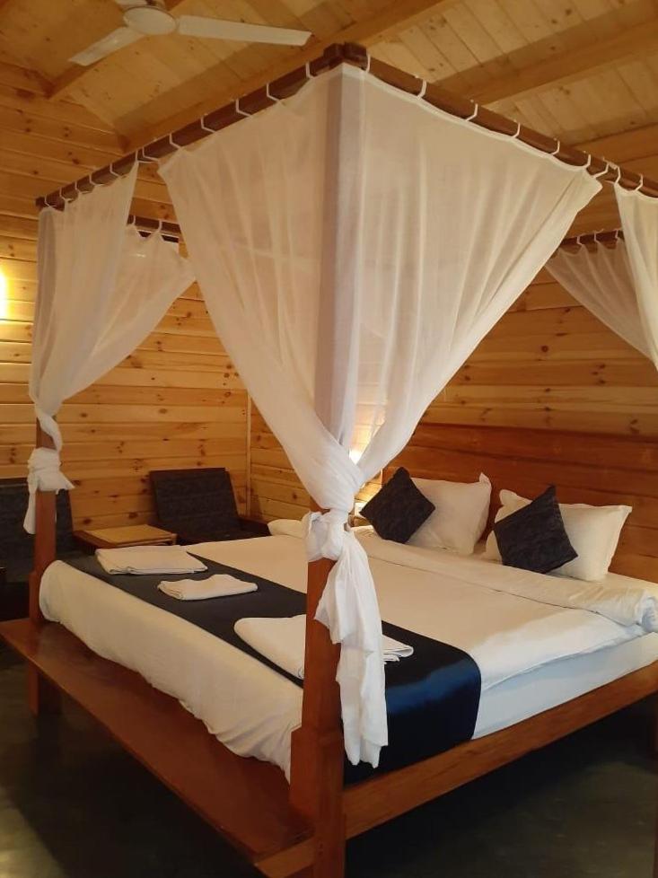 Deluxe Wooden Cottage