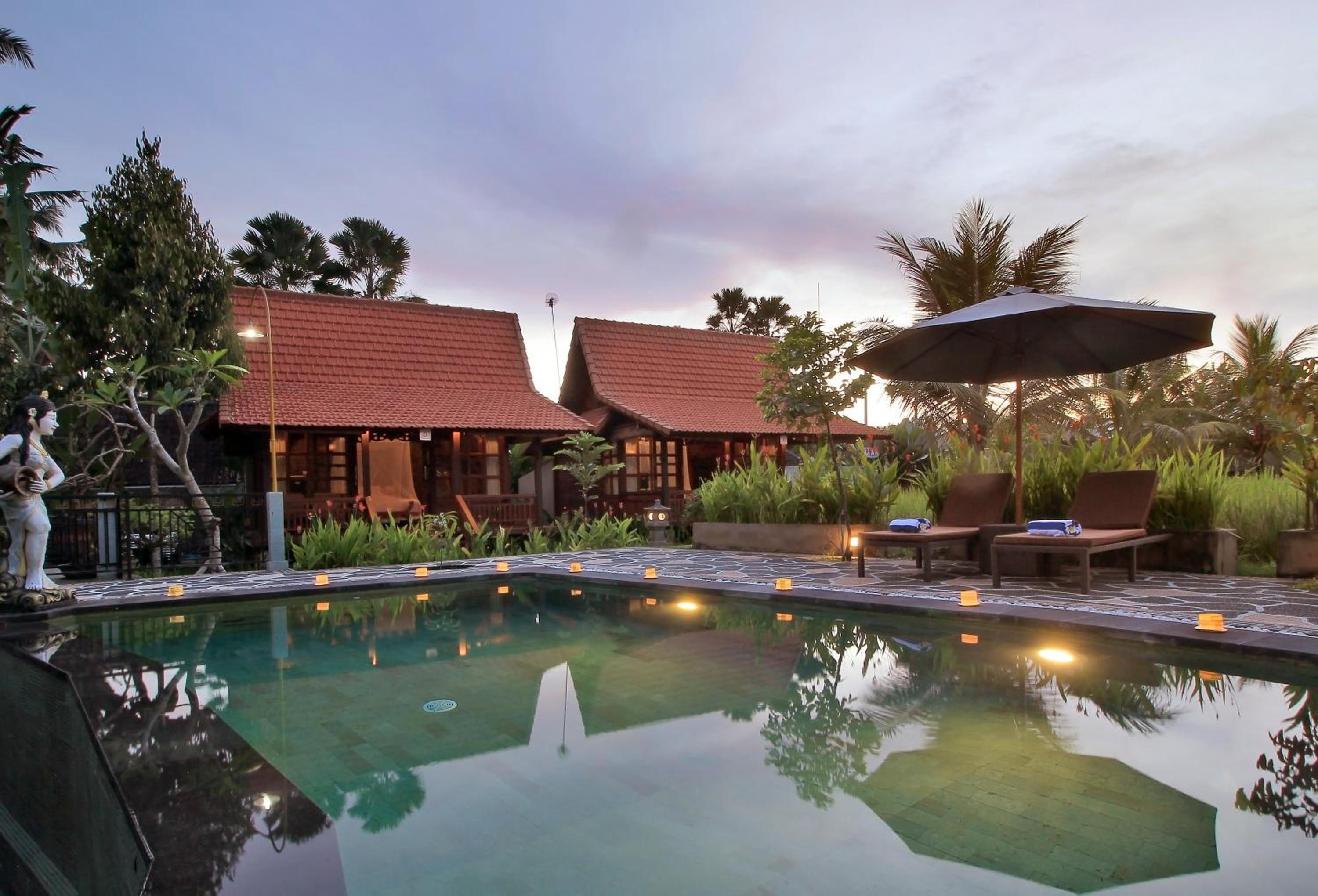 One-Bedroom Wooden Villa - Photo 11
