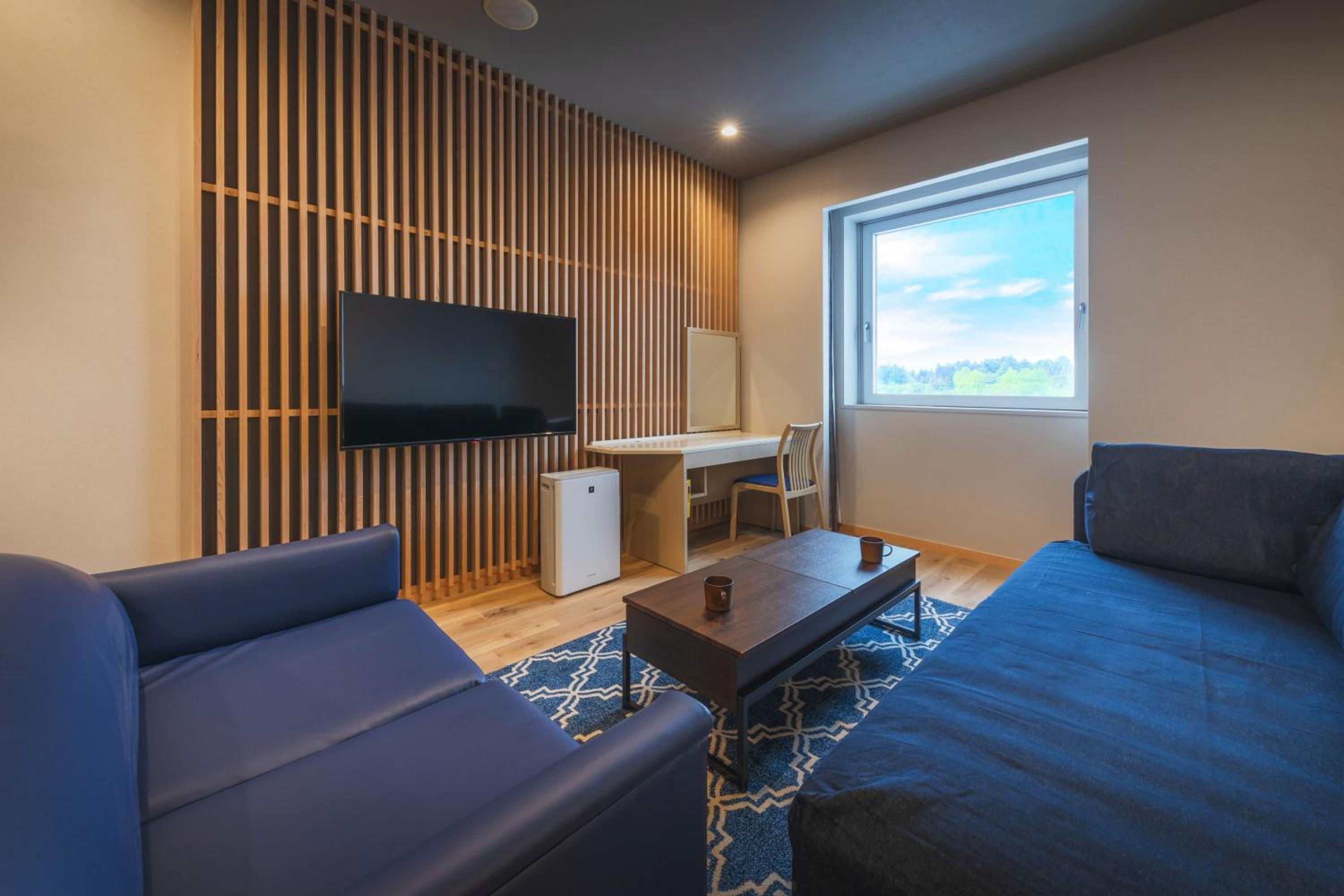 Suite with Mountain View photo 2