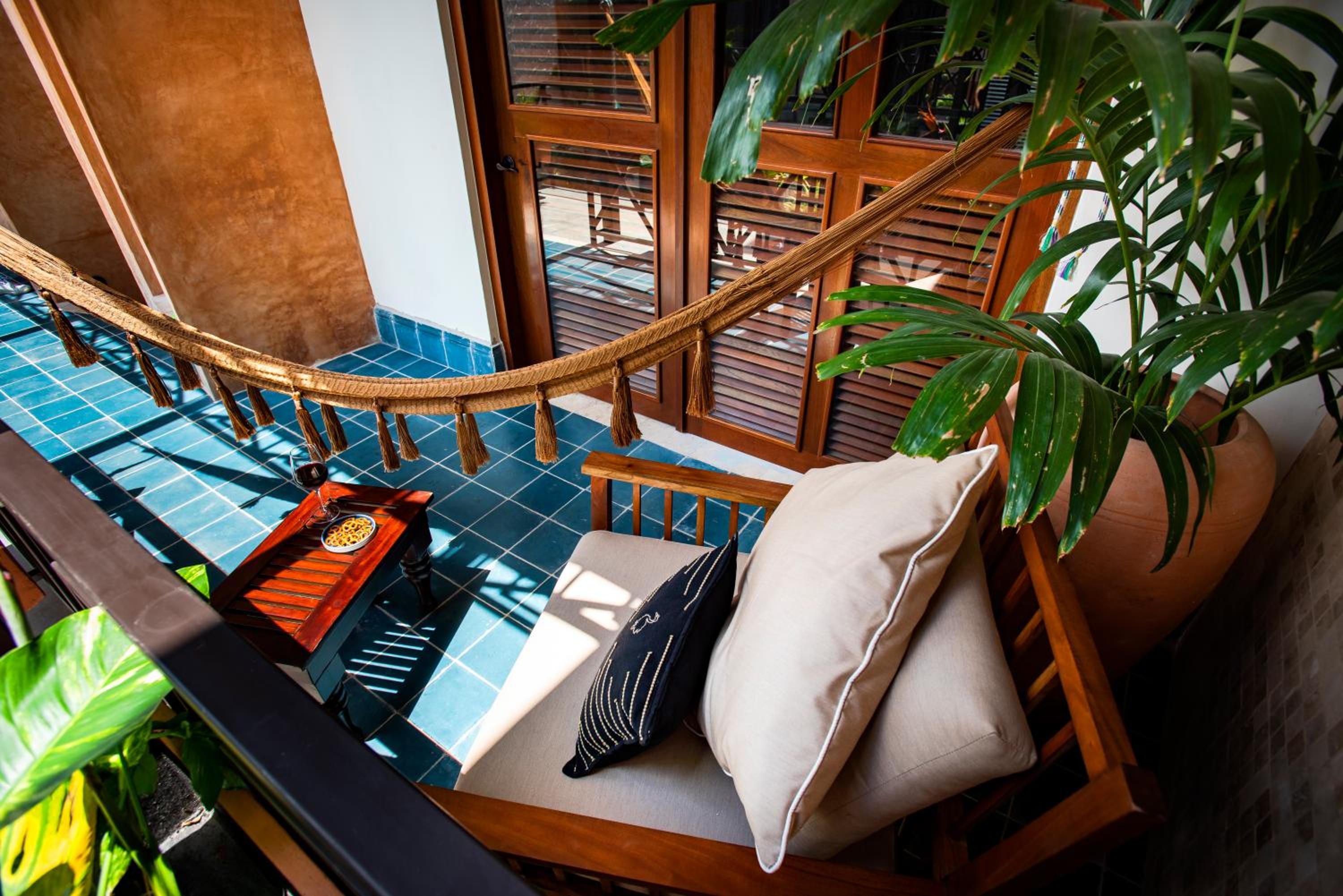 Suite with Balcony -1st Floor King - Photo 6