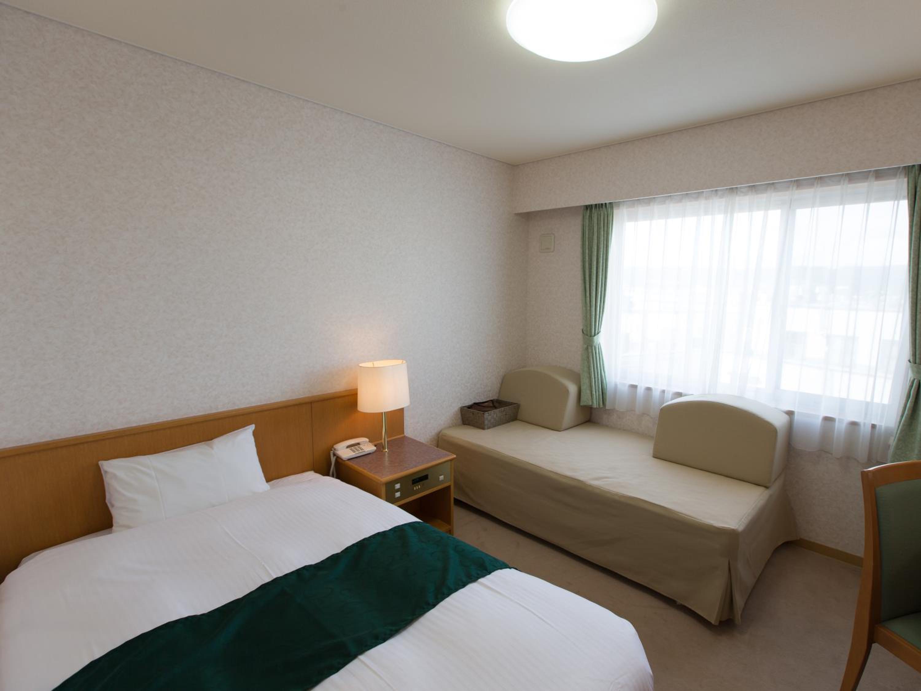 Standard Single Room - Non-Smoking photo 3